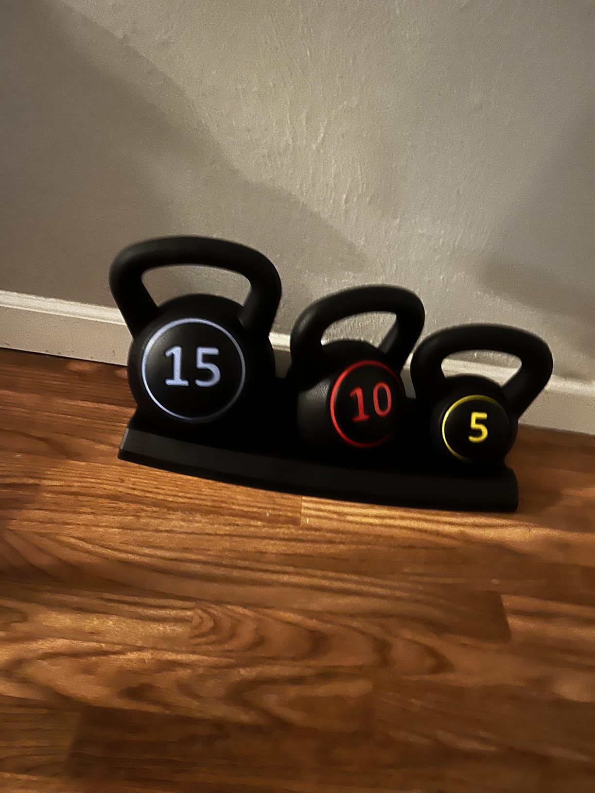 Best Choice Products 3-Piece Kettlebell Set with Storage Rack, HDPE Coated Exercise Fitness Concrete Weights for Home Gym, Strength Training, HIIT Workout 5lb, 10lb, 15lb customer photo 2
