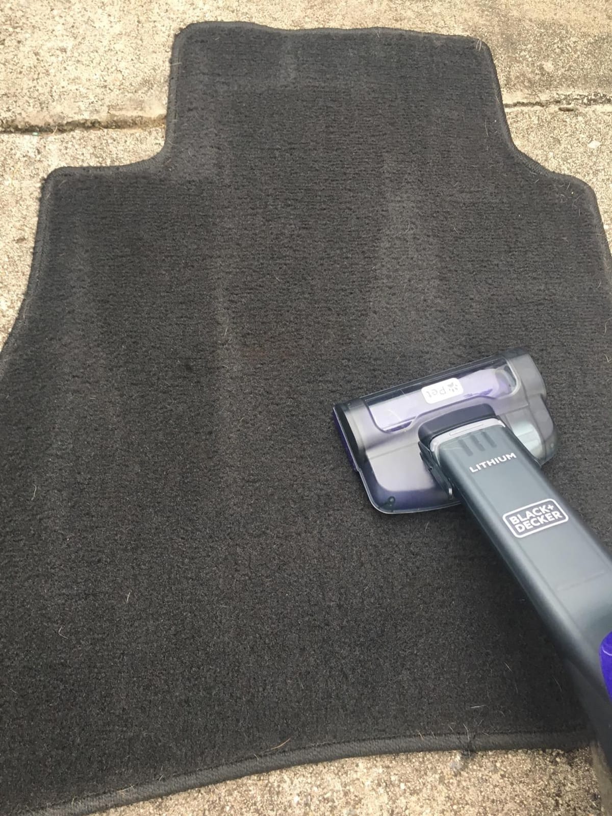 BLACK+DECKER dustbuster furbuster AdvancedClean Cordless Pet Handheld Vacuum, Home and Car Vacuum (HLVA325JP07) customer photo 2