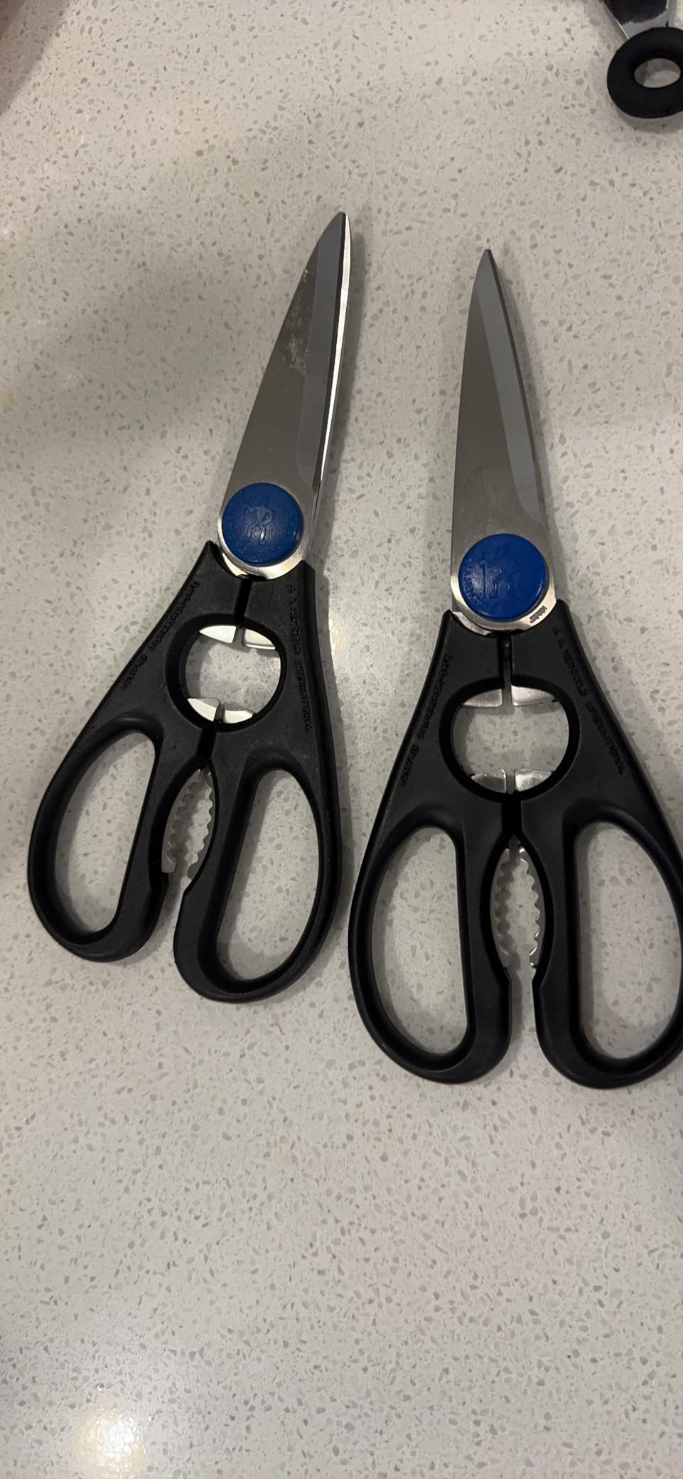 Henckels Kitchen Scissors Multi-purpose kitchen shears Made in Japan | Kitchen shears for poultry, herbs & packaging. Built-in bottle opener, comfortable grip, dishwasher safe. customer photo 1