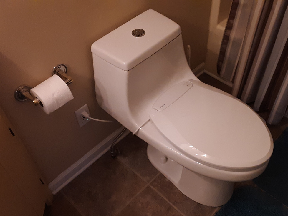 Bemis Radiance Heated Night Light Toilet Seat, Slow Close Adjustable Fit Long Lasting Plastic Seat, Elongated, White customer photo 2