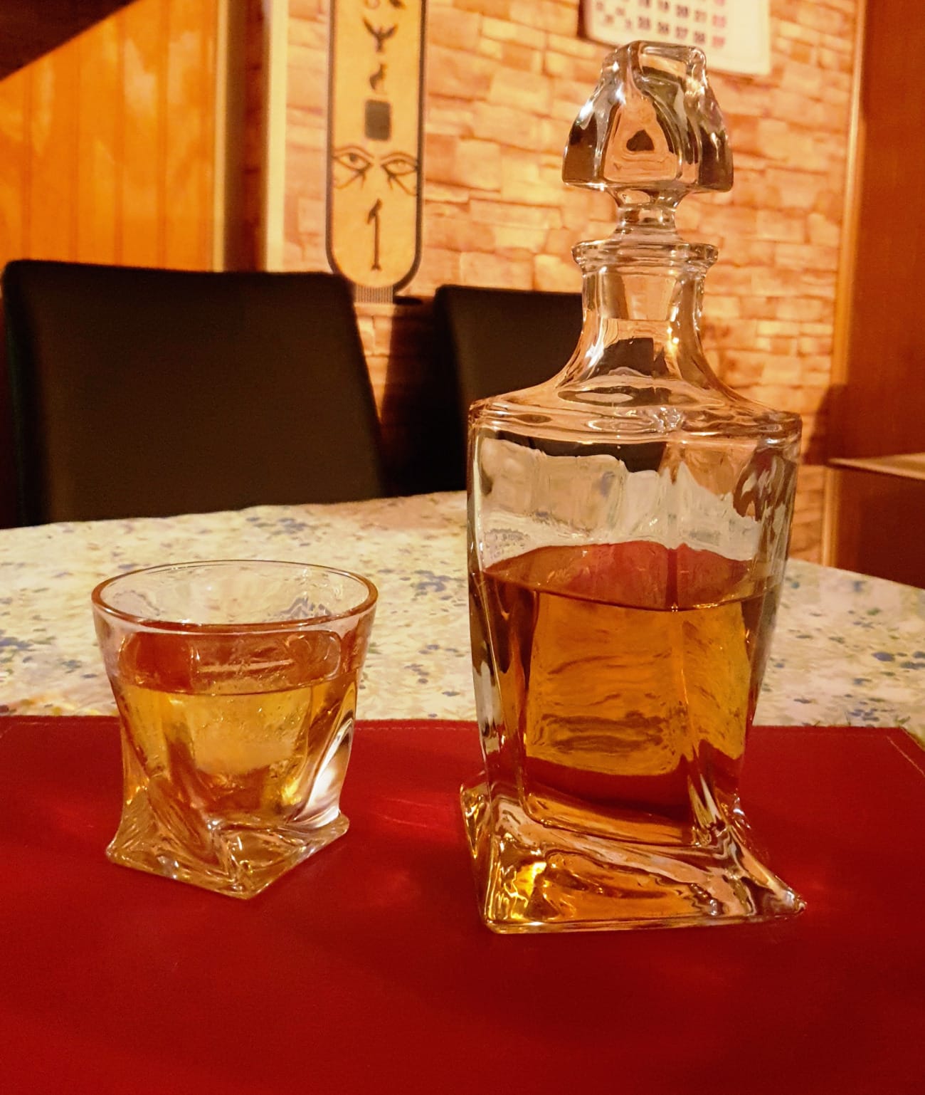 KANARS Whiskey Decanter Set Liquor Decanter with 6 Old Fashioned Glasses | Premium Crystal Bottle for Cocktail Scotch Bourbon Irish Whisky Alcohol customer photo 2