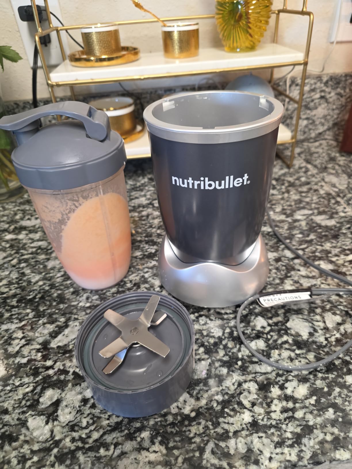 Nutribullet Personal Blender, Shakes, Smoothies, Food Prep, and Frozen Blending, 24 Ounces, 600 Watt, Dark Gray, NBR-0601WM customer photo 2
