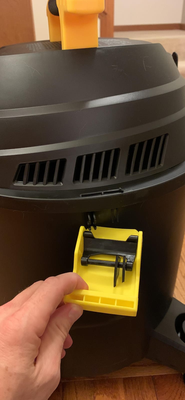 STANLEY 10 Gallon Wet Dry Vacuum, 6 Peak HP Poly Built-in Drain Shop Vac Blower with Powerful Suction, Multifunctional Shop Vacuum W/ 6 Horsepower Motor for Job Site, Garage, Basement, Van, Workshop customer photo 2