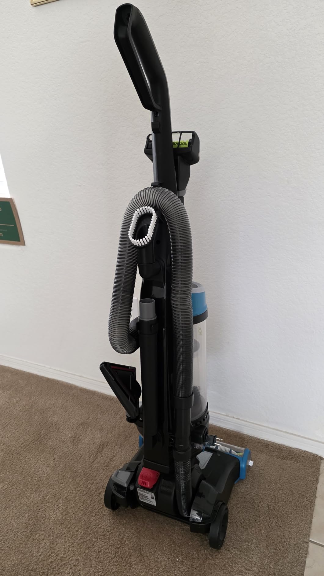 Bissell 2254 CleanView Swivel Rewind Pet Upright Bagless Vacuum, Automatic Cord Rewind, Swivel Steering, Powerful Pet Hair Pickup, Specialized Pet Tools, Large Capacity Dirt Tank, Teal customer photo 1