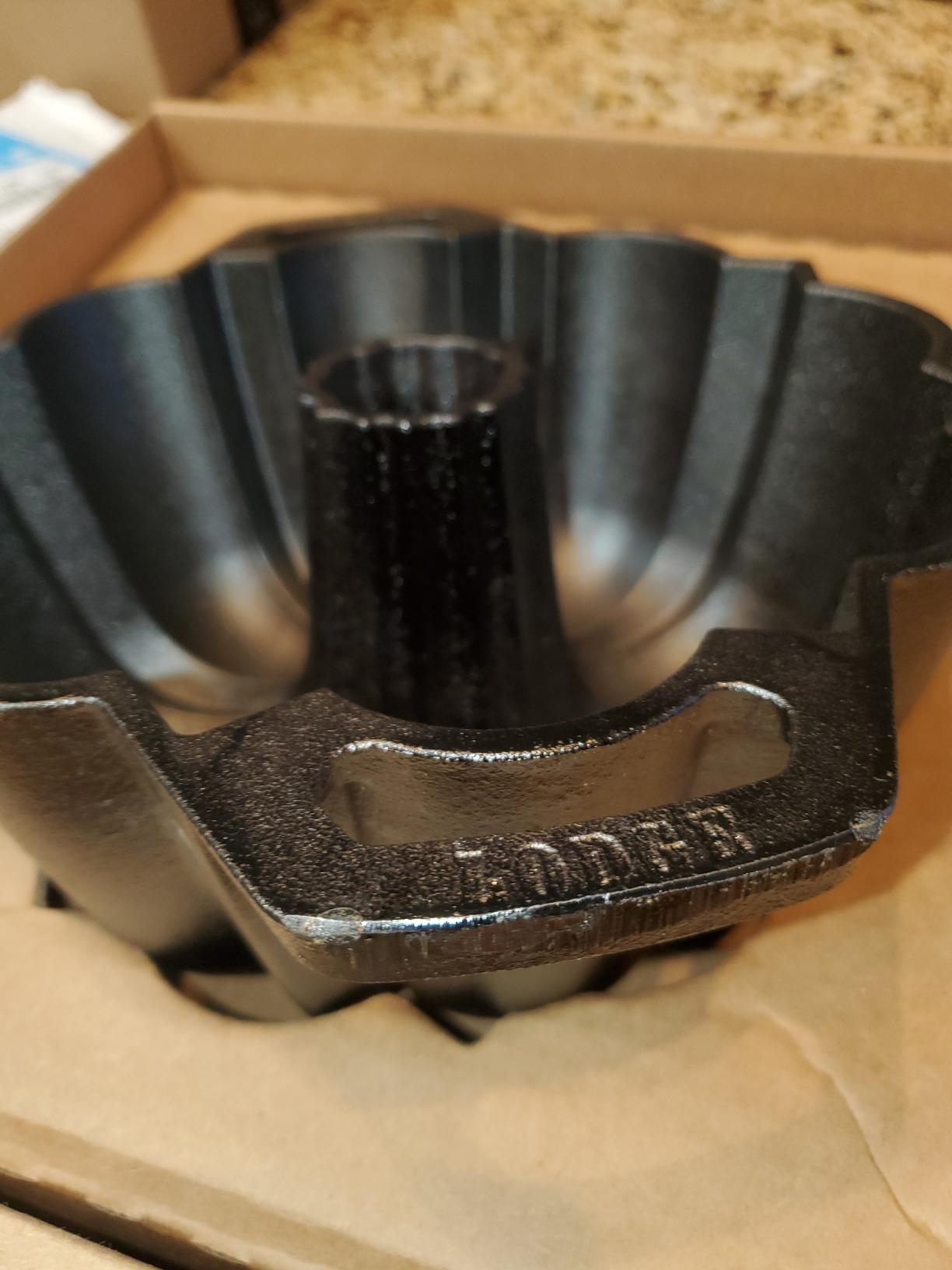 Lodge Cast Iron Fluted Cake Pan customer photo 2