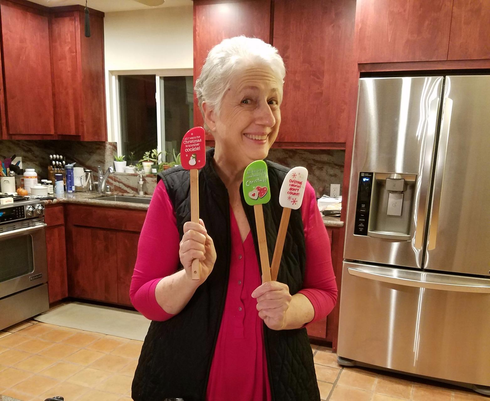 3 Piece Fun Silicone Spatula Gift Set with lovely bow and photo gift card. Easy clean, durable, high temperature and stain resistant. Bamboo handles. Great for gifts, baking, cooking, sauteing. customer photo 1