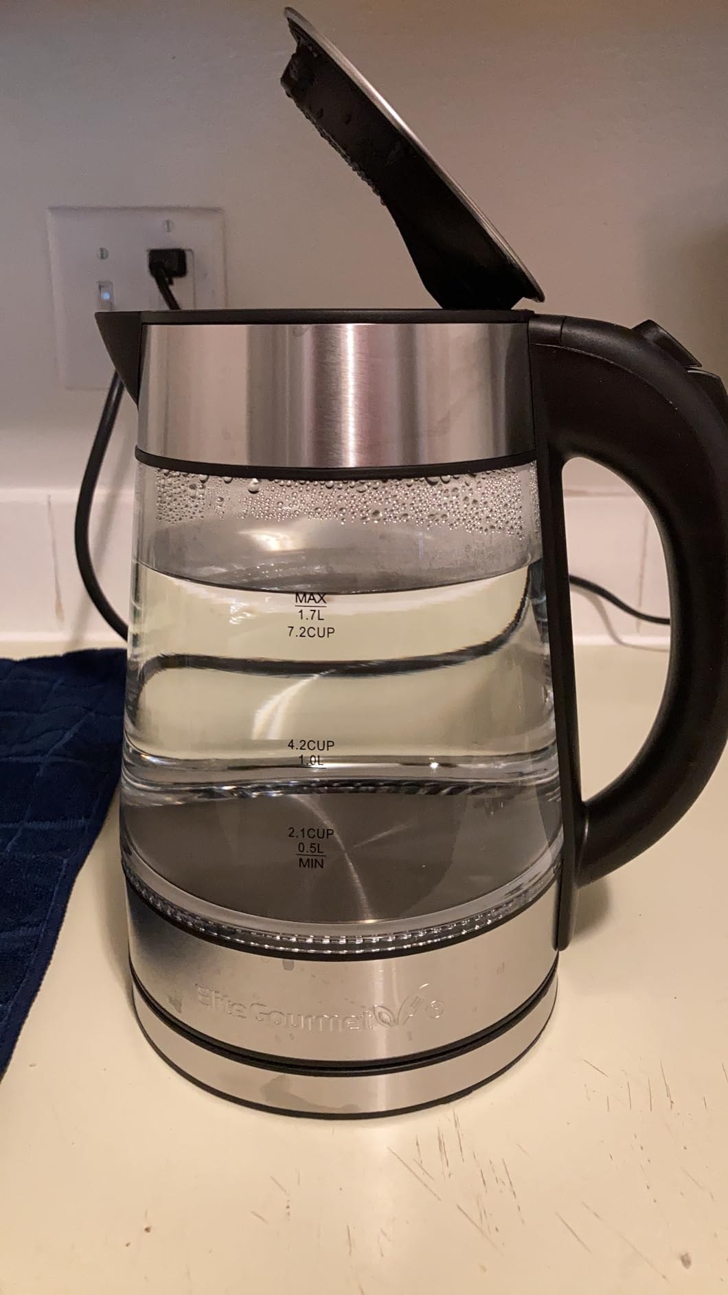Elite Gourmet EKT-602 BPA-Free Electric Glass Kettle, Cordless 360° Base | Stylish Blue LED Interior, Auto Shut-Off Function, Quickly Boil Water for Tea & More customer photo 2