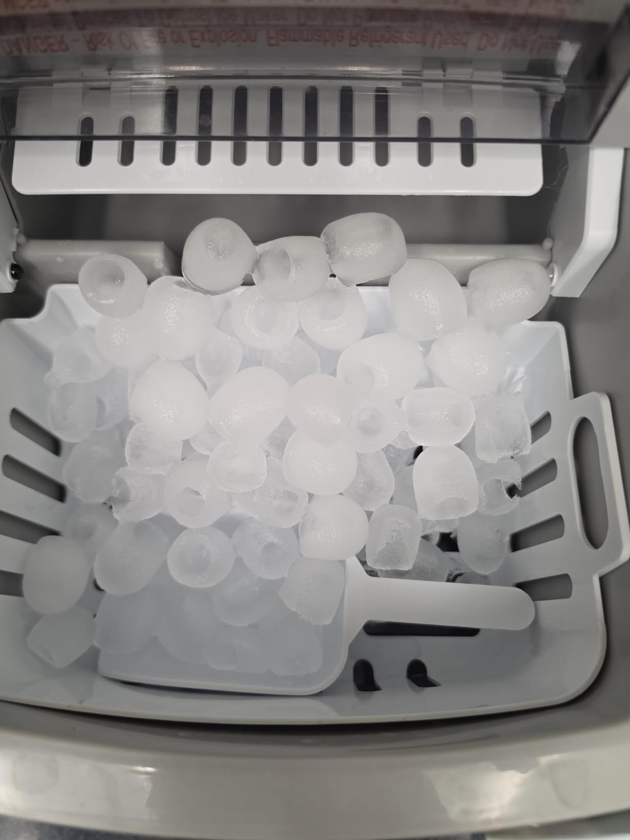 Frigidaire Countertop Portable, 26 lb per Day Bullet Ice Maker Machine (Black Stainless Steel) customer photo 2