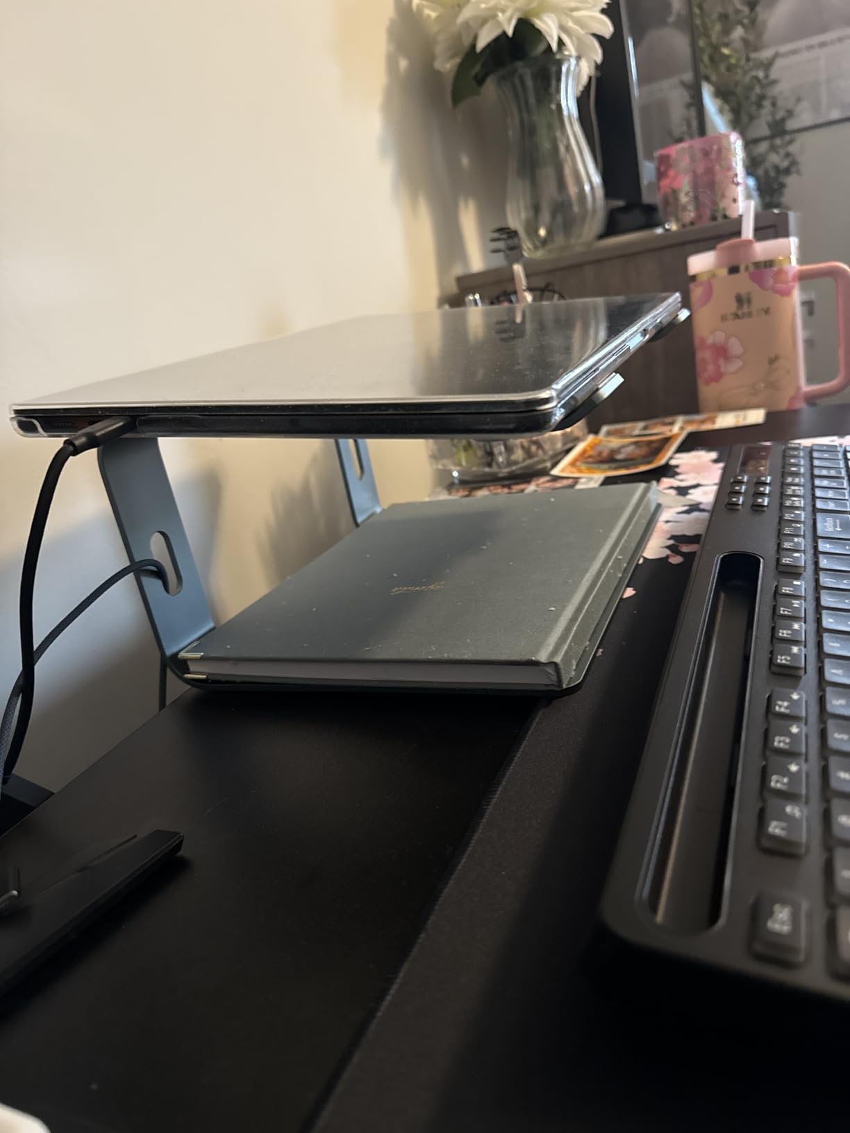 Nulaxy Full Aluminum Laptop Stand, Stable Support to 22 lbs, Open Cooling | Detachable for Portable Storage, Easy Setup, Saves Desk Space, Compatible with 10-16 Inch Laptops, Office Desk Accessories customer photo 1