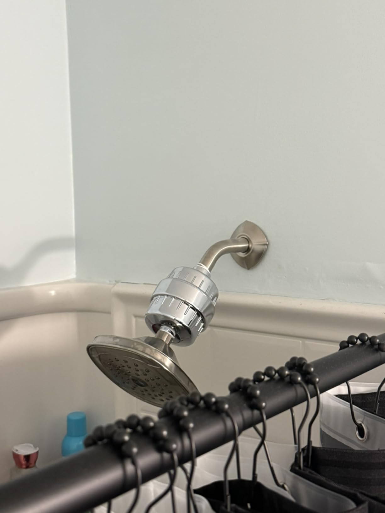 Aqua Earth Shower Filter for Hard Water, 20-Stage Vitamin C E Chlorine | Filter Helps reduce Fluoride, odors, sediment, rust, and impurities commonly found in shower water. customer photo 2