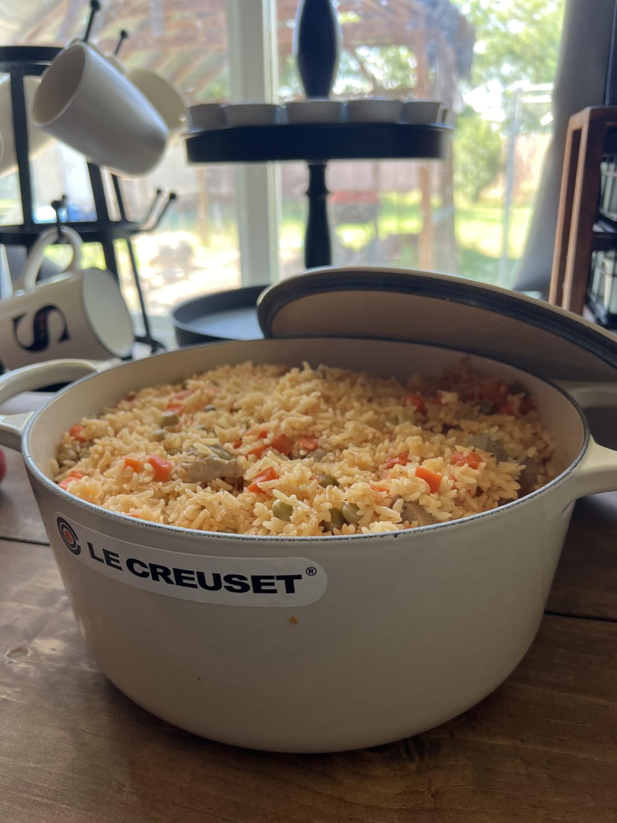 Le Creuset Enameled Cast Iron Signature Round Dutch Oven, 5.5 qt., Meringue customer photo 2