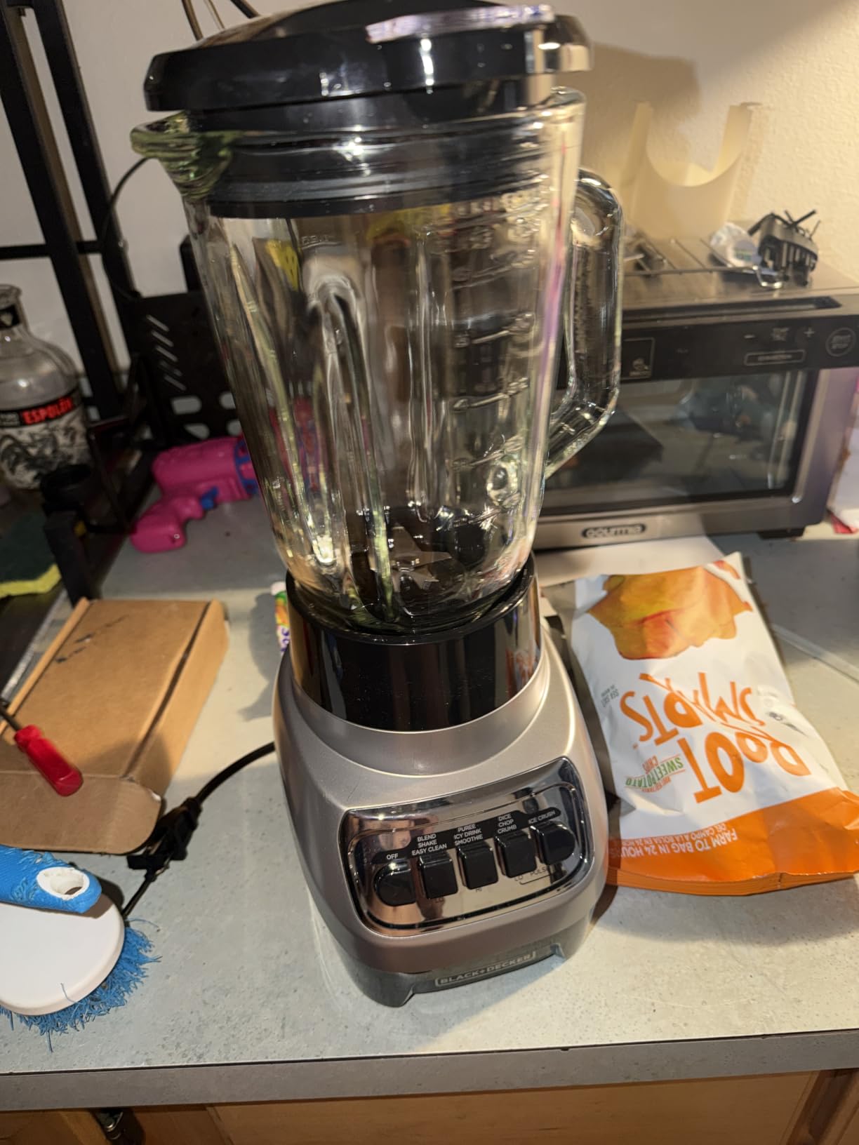 BLACK+DECKER PowerCrush Multi-Function Blender with 6-Cup Glass Jar, 4 Speed Settings, Silver customer photo 2