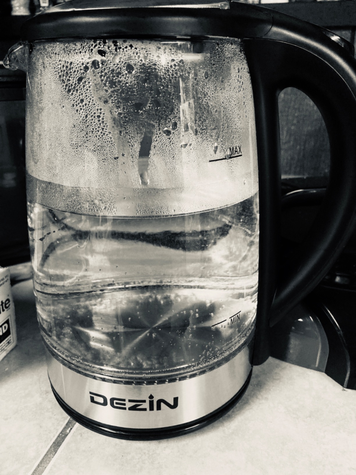 DEZIN 2L Electric Kettle, Fast Boil 1000W Stainless Steel Water Boiler, BPA-Free, Auto Shut-Off & Boil-Dry Protection customer photo 1