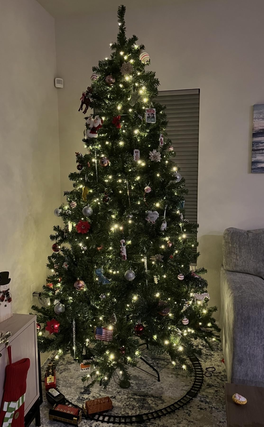 Best Choice Products 6ft Artificial Christmas Tree with LED Twinkling Lights, Pre-Lit Spruce Realistic Holiday Xmas Décor, 250 Lights, 798 Tips customer photo 2