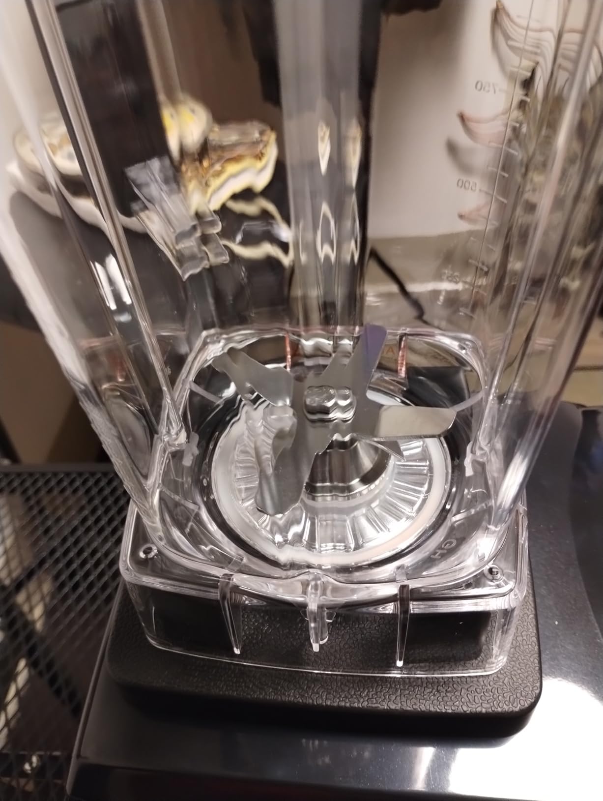 WantJoin Professional Blender, ETL Listed 70oz Commercial Blender for Kitchen Max 1800W High Power Home and Commercial with Timer, Smoothie Maker 2200ml for Crushing Ice, Frozen Dessert, Soup, Fish customer photo 1