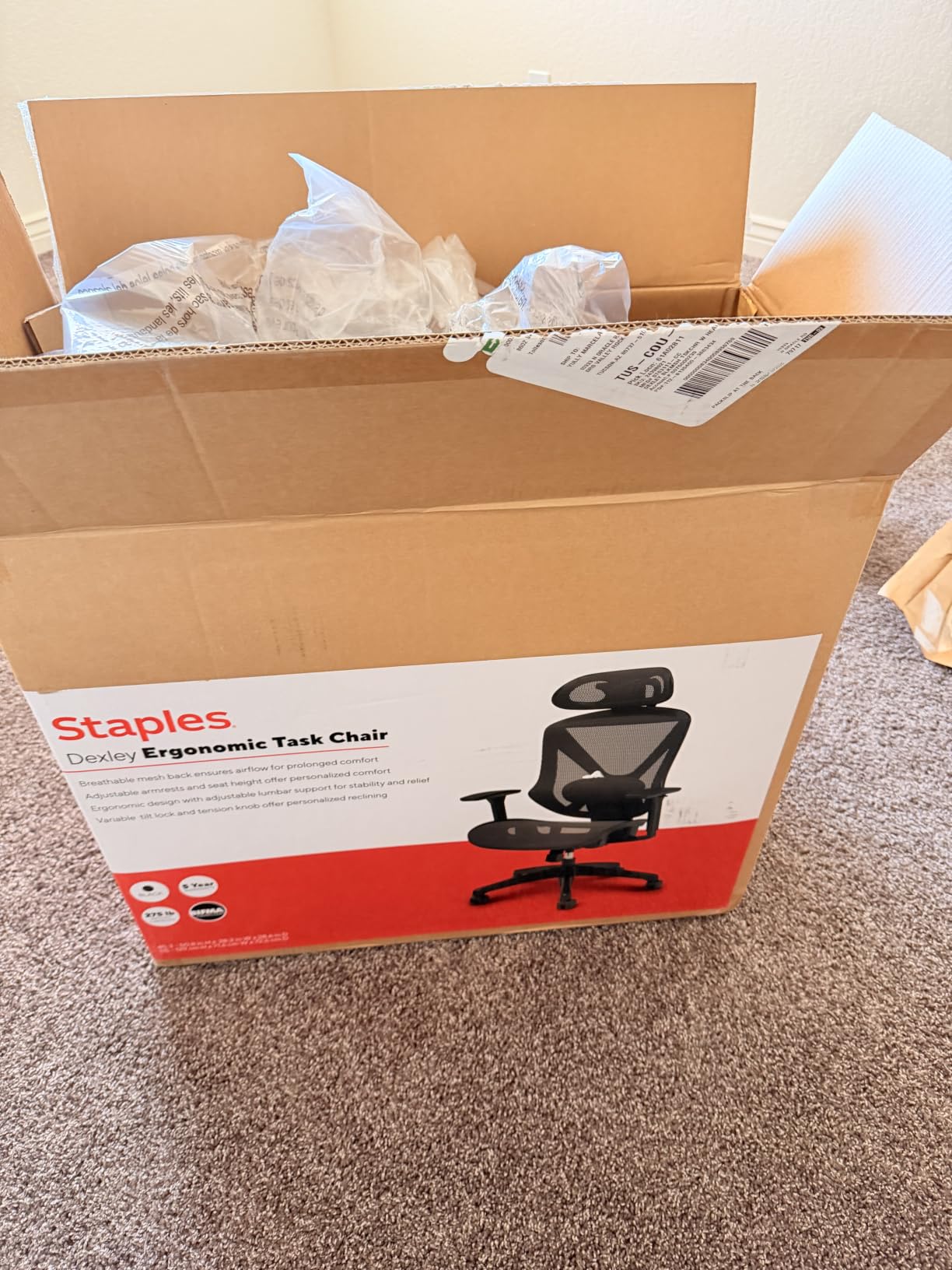 Staples Dexley Ergonomic Mesh Swivel Task Chair, Black customer photo 1