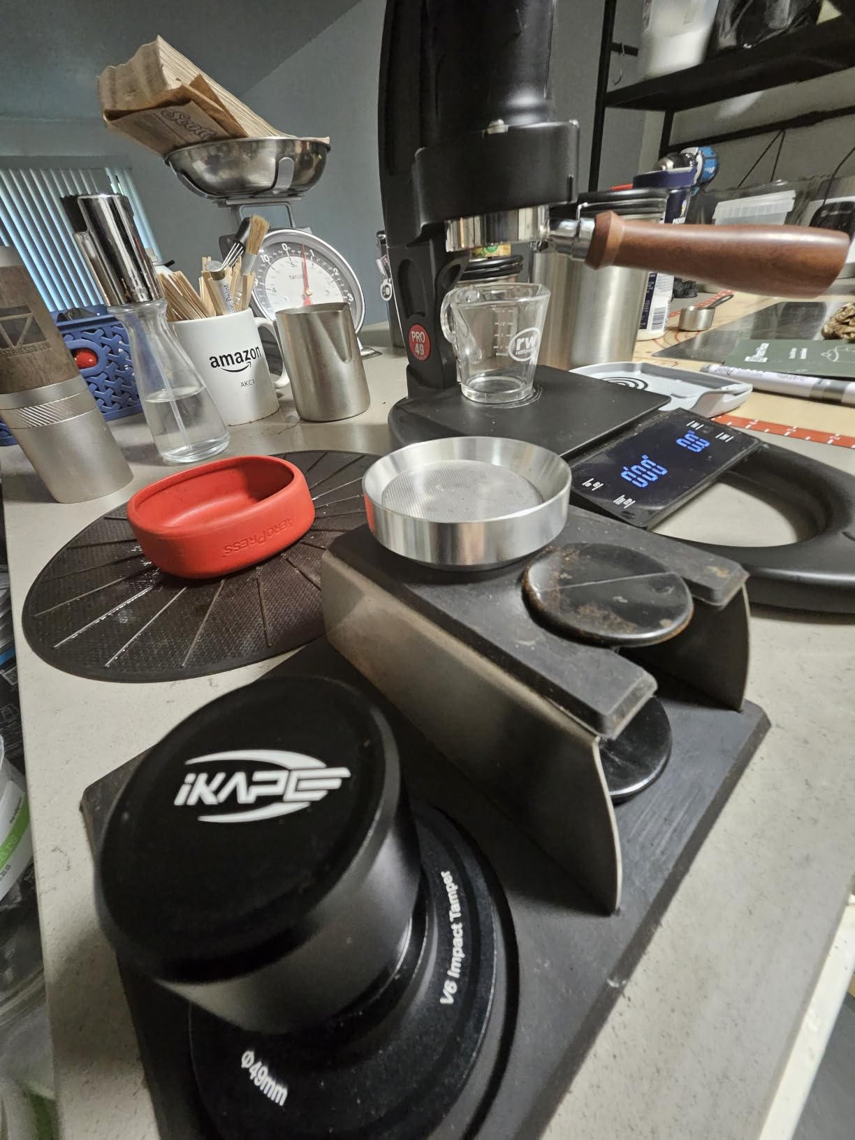 Flair UPDATED 49 PRO (Black) - All manual 49mm lever espresso maker with handled portafilter, pressure gauge and no plastics in brew path customer photo 1