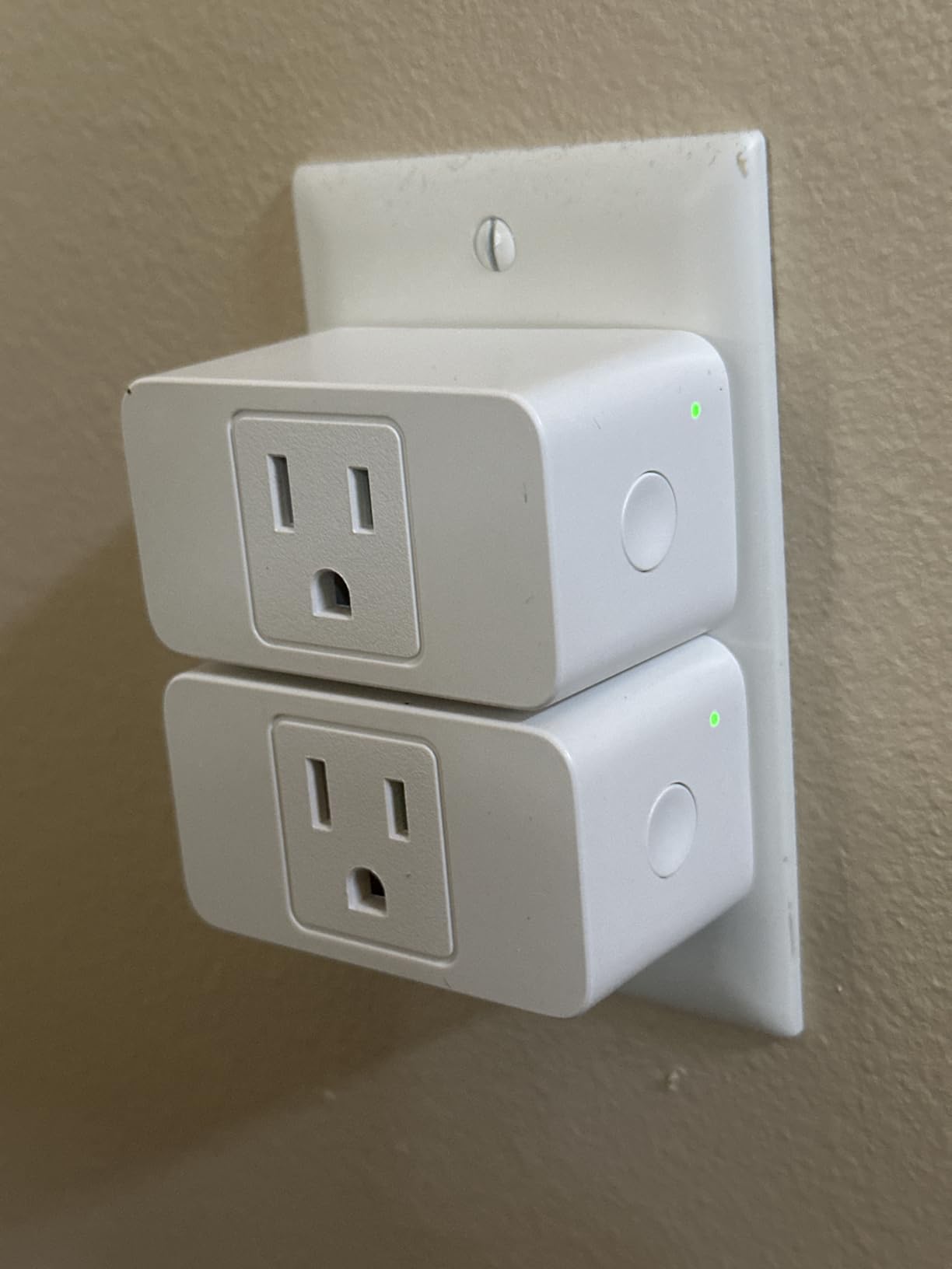 meross Smart Plug 15A, Works with Apple HomeKit, Voice & APP Control 4 Pack customer photo 1