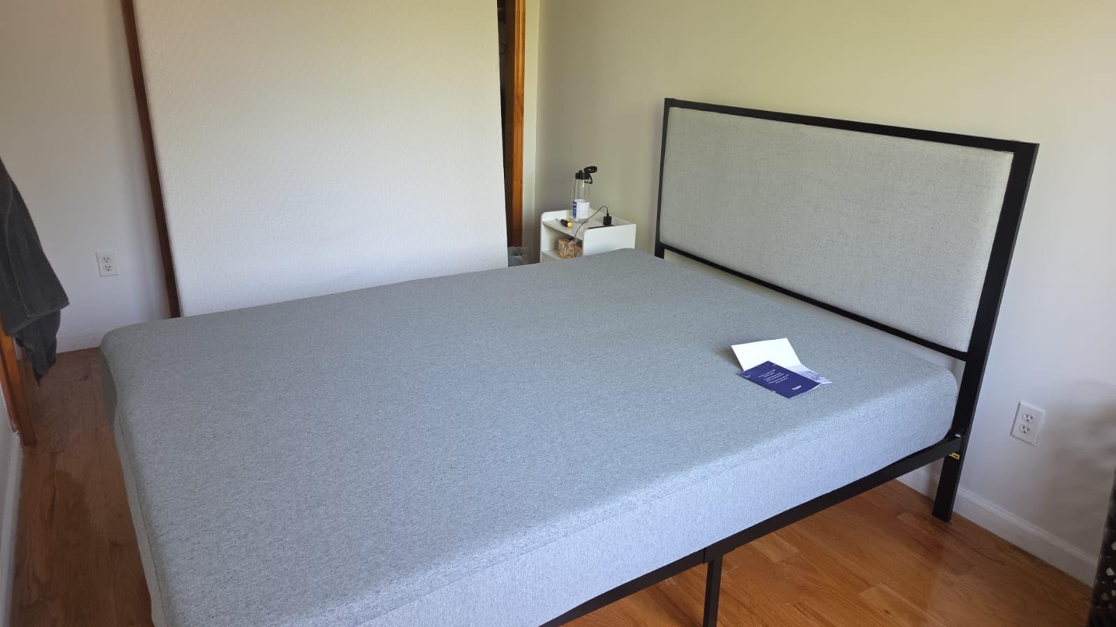 Casper Sleep Element Queen Mattress - Medium Feel - Motion Isolation - Breathable, Cooling Memory Foam - 100-Night Trial - CertiPUR-US customer photo 2
