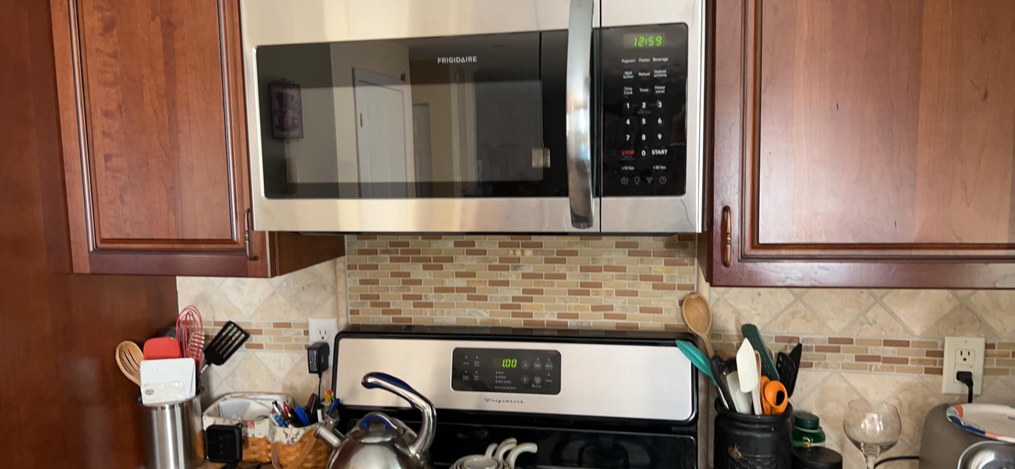 Frigidaire 1.8 Cu. Ft. Stainless Steel Over-The-Range Microwave customer photo 1