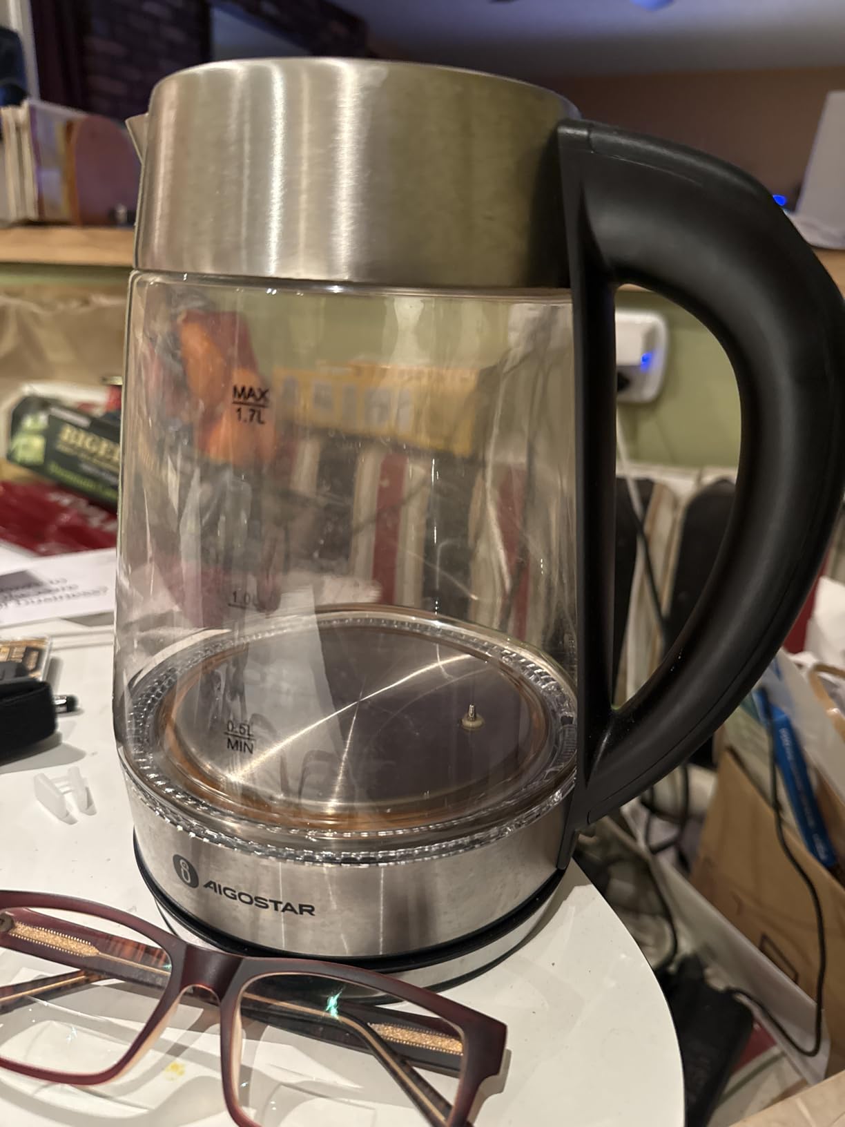 Aigostar Electric Kettle, Tea Kettle with Temperature Control and Tea Infuser, 1500W Hot Water Kettle with Variable Temperature, Keep Warm Function, LED Indicator Light Change, Auto Shut-Off, 1.7L customer photo 1