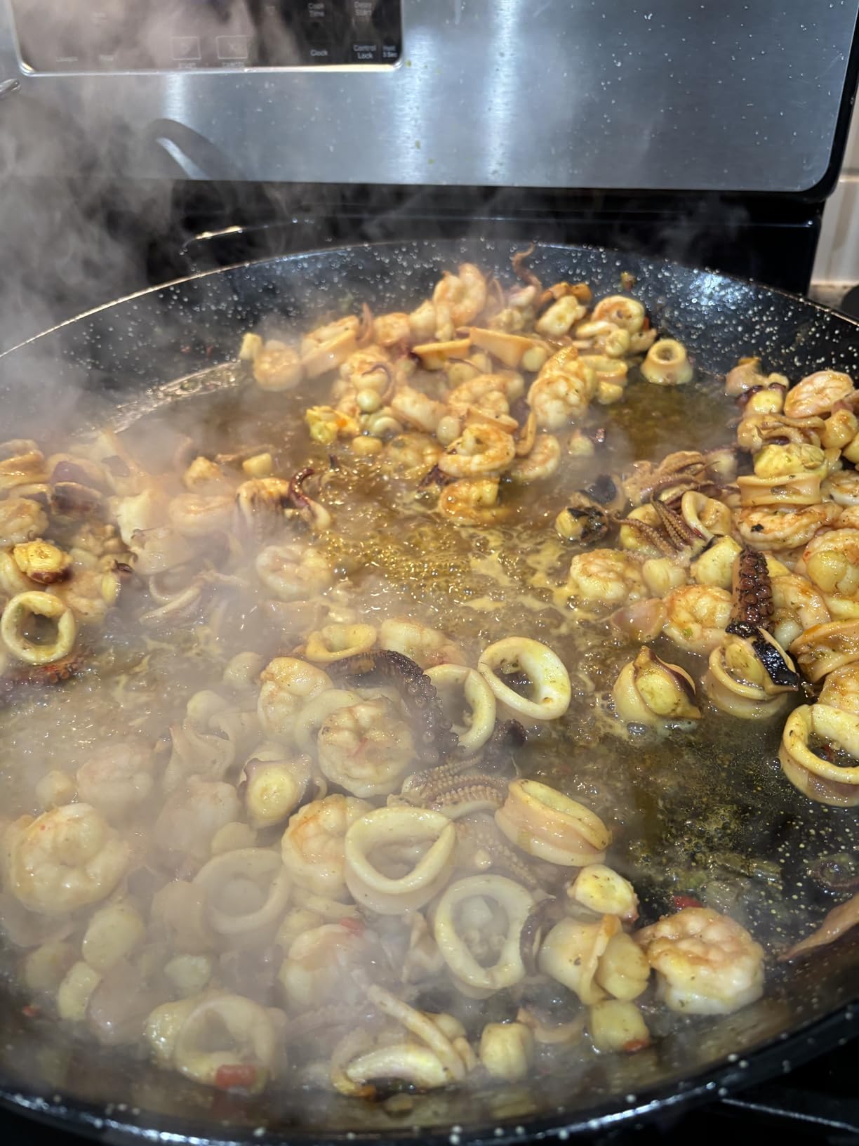 Machika Enamel Paella Pan | 18 inches | 12 Servings customer photo 2
