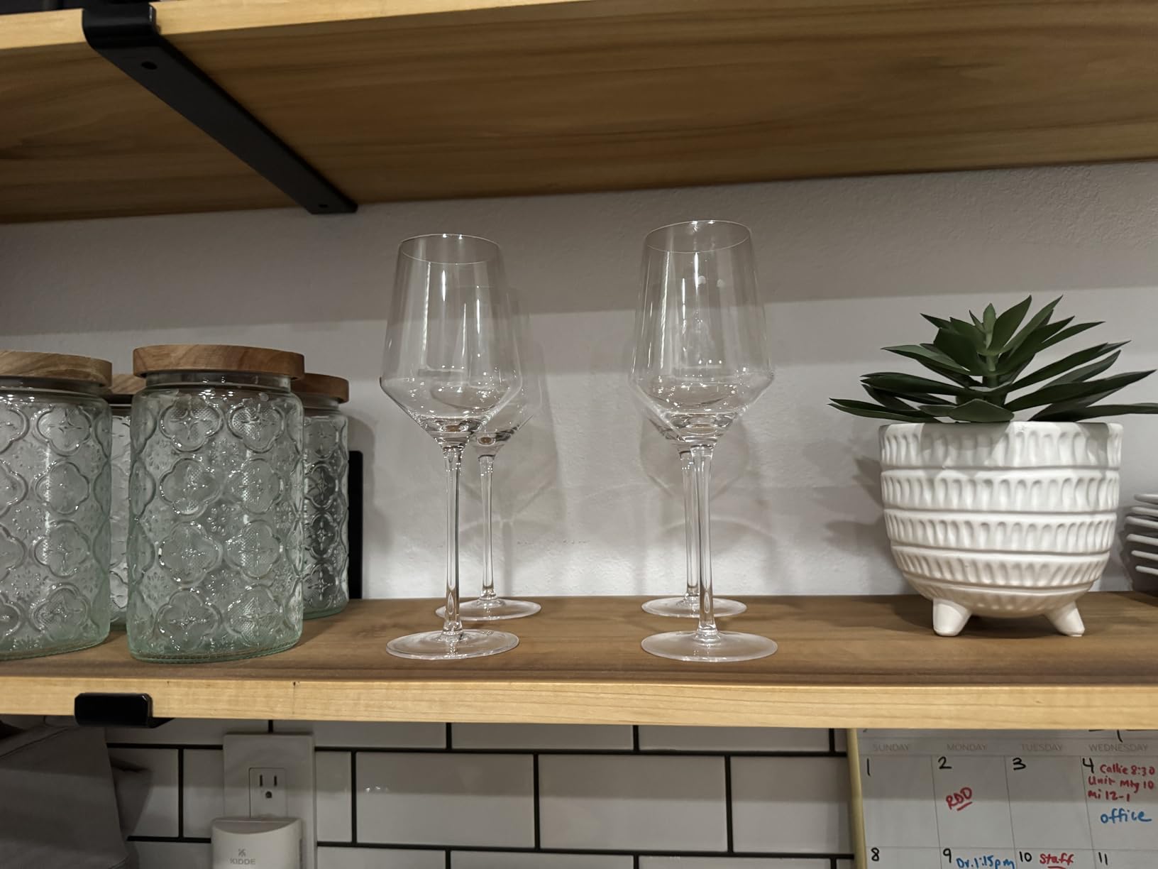 Red Wine Glasses Set of 4, Premium Crystal Wine Glasses Hand Blown,15 oz,Thin Rim,Long Stem,Perfect for Red or White,Daily Use,Unique Wedding Anniversary or Birthday Gift customer photo 1