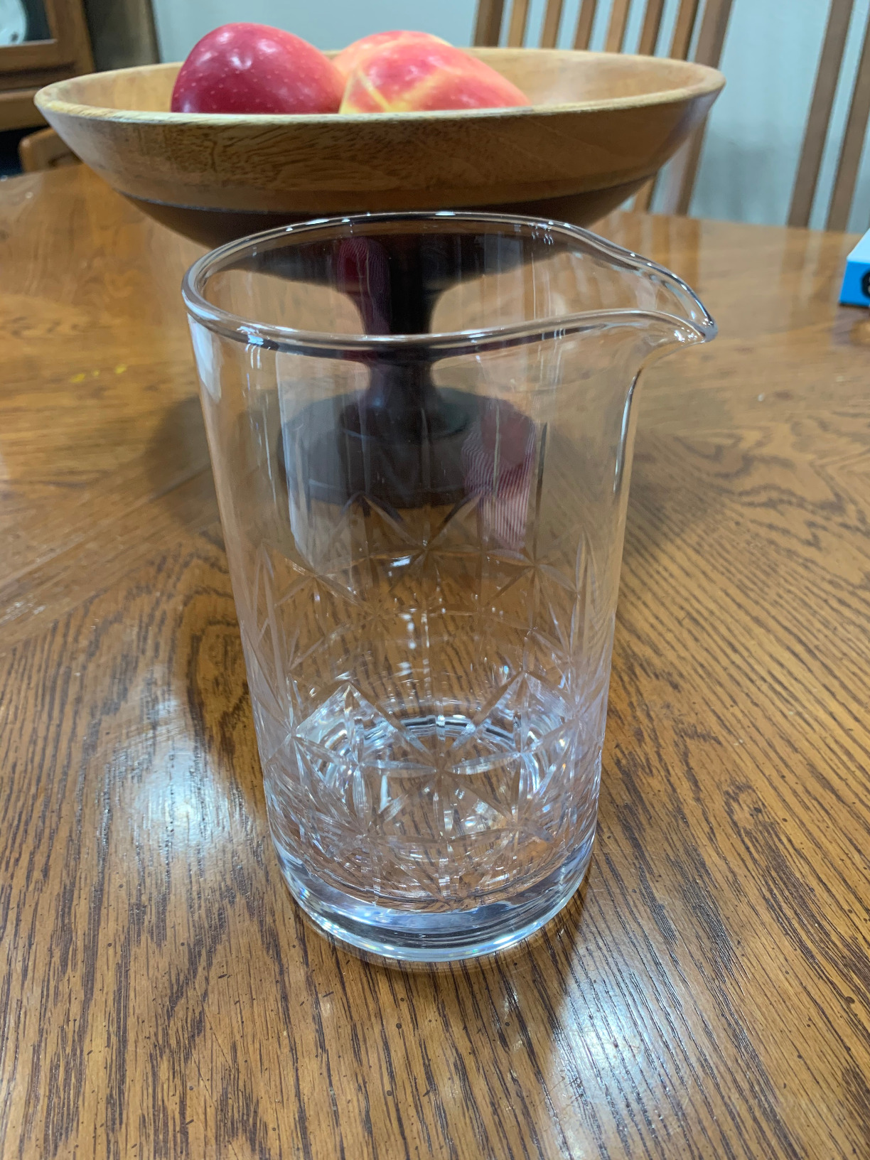 Mixology & Craft 24oz Crystal Cocktail Mixing Glass - Lead-Free Clarity, Stable Weighted Base, Specialty Bar Tool for Martinis, Negronis, Old Fashioned, Home Bar Displays, Entertaining and Gift Giving customer photo 2