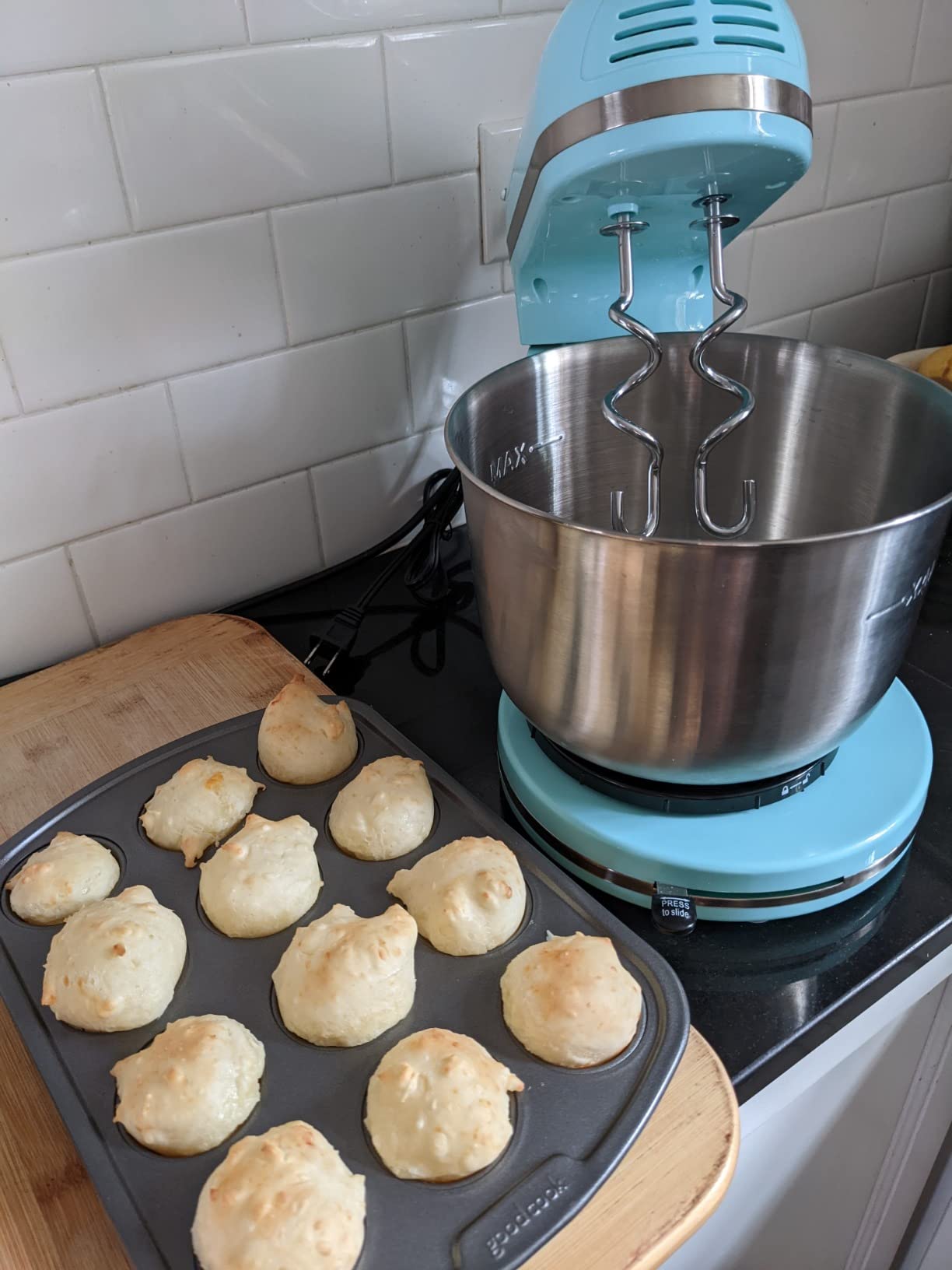 Delish by Dash Stand Mixer - Compact Mixer for Everyday Baking - 5-Speed Power with Removable Mixing Bowl - Dough Hooks Included - Aqua, 3.5-Quart customer photo 1