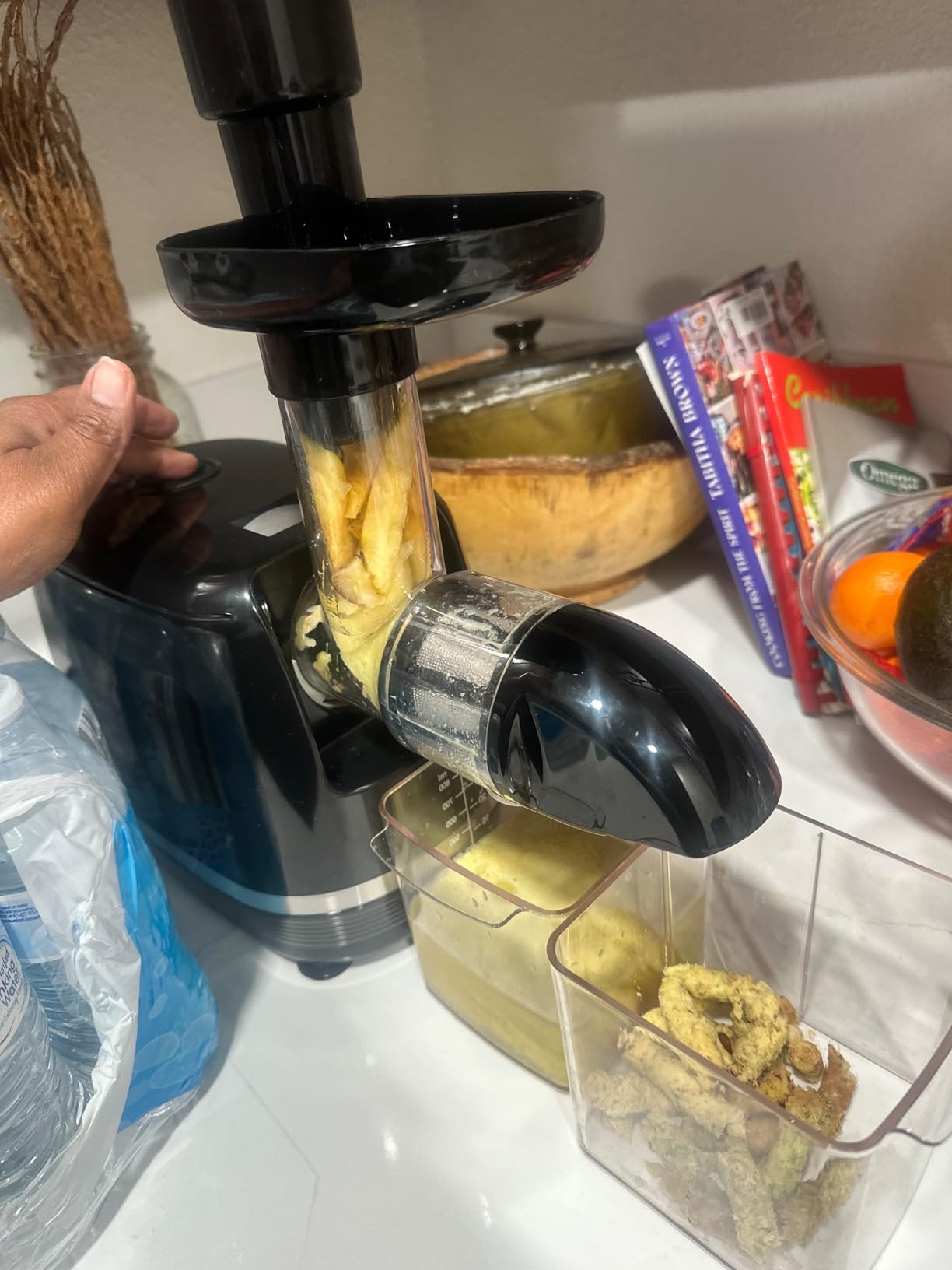Omega H3000RED Cold Press 365 Juicer Slow Masticating Extractor Creates Delicious Fruit Vegetable and Leafy Green High Juice Yield and Preserves Nutritional Value, 150-Watt, Red customer photo 2