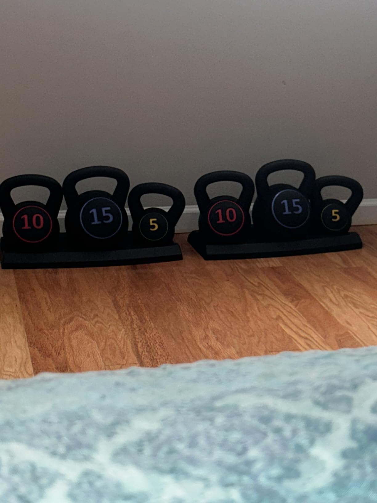 F2C 3-Piece Kettlebell Set with Storage Rack 5lb, 10lb, 15lb Weights HDPE Coated Concrete Kettlebells Core Training for Home Gym Exercise Fitness customer photo 2
