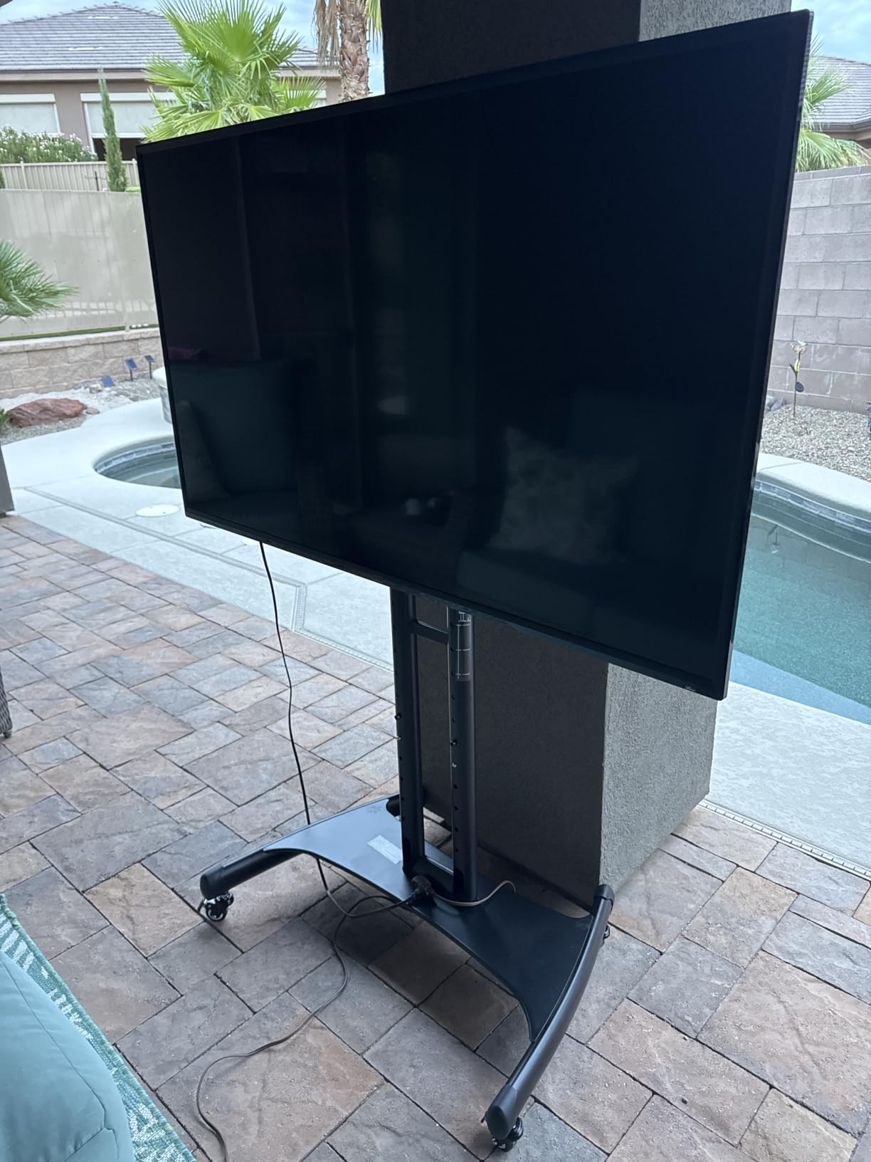 Perlegear Rolling TV Stand for 32-84 Inch TV, Mobile TV Cart up to 100lbs, Adjustable Height Outdoor TV Cart with Heavy-Duty Base, VESA 600x400mm, Portable TV Stand on Wheels for Livingroom PGTVMC05-1 customer photo 2