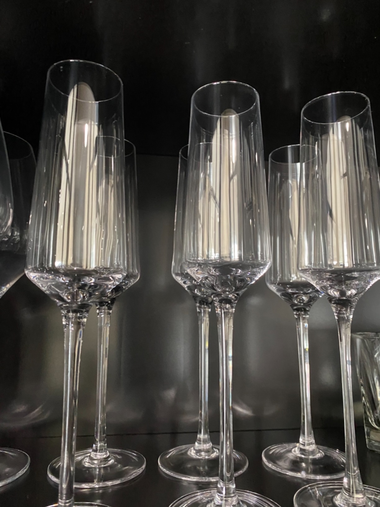 Chouggo Champagne Flutes Set of 6 Hand Blown Crystal Champagne Glasses 8oz customer photo 2