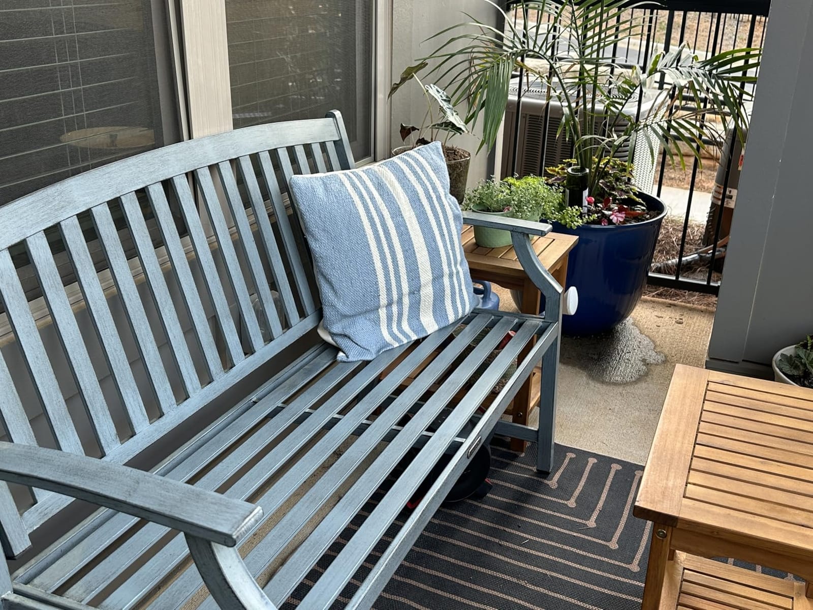 Grand patio 52 Farmhouse Outdoor Bench, Garden Benches with Anti-Rust Aluminum Powder Coated Frame, Faux Wood Grain Finish Frame Patio Bench for Front Porch, Northwoods Brown customer photo 1