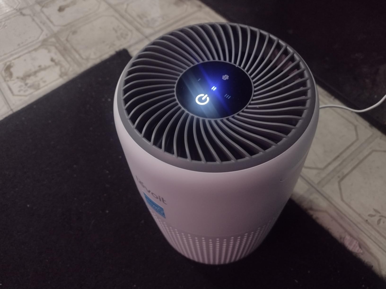 Levoit Air Purifiers for Bedroom Home Pets Dorm Room, Small Air Purifiers, Filter Cleaner with Fragrance Sponge, Filters Smoke, Allergens, Pet Dander, Odor, Dust, Office, Desktop, Core Mini-P, White customer photo 2