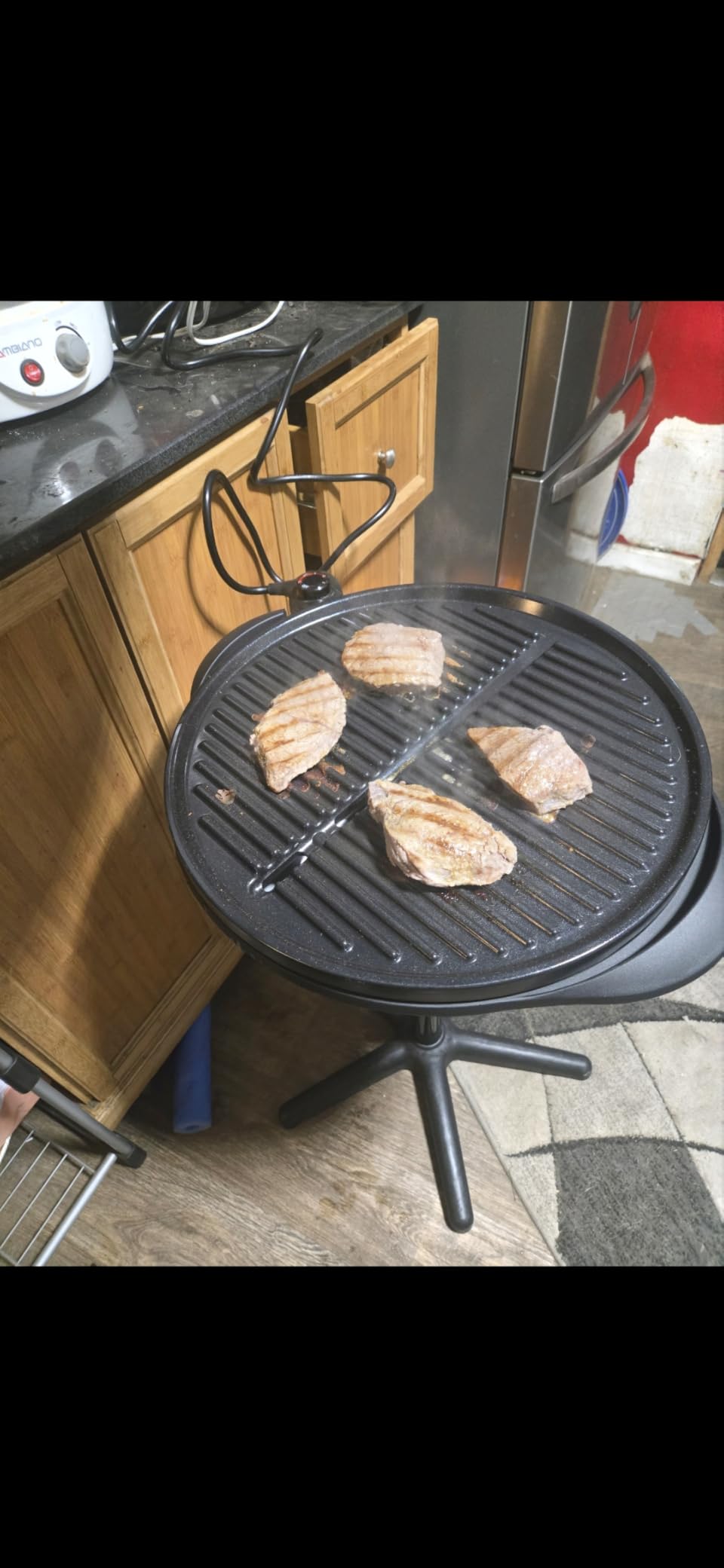 Cuisinart Indoor/Outdoor Electric Grill, 2-in-1 Portable BBQ with Nonstick Cooking Surface, Electric Grill Outdoor with Adjustable Heat, Stand/Tabletop Options for Cookouts, Barbecues, Small Spaces customer photo 1