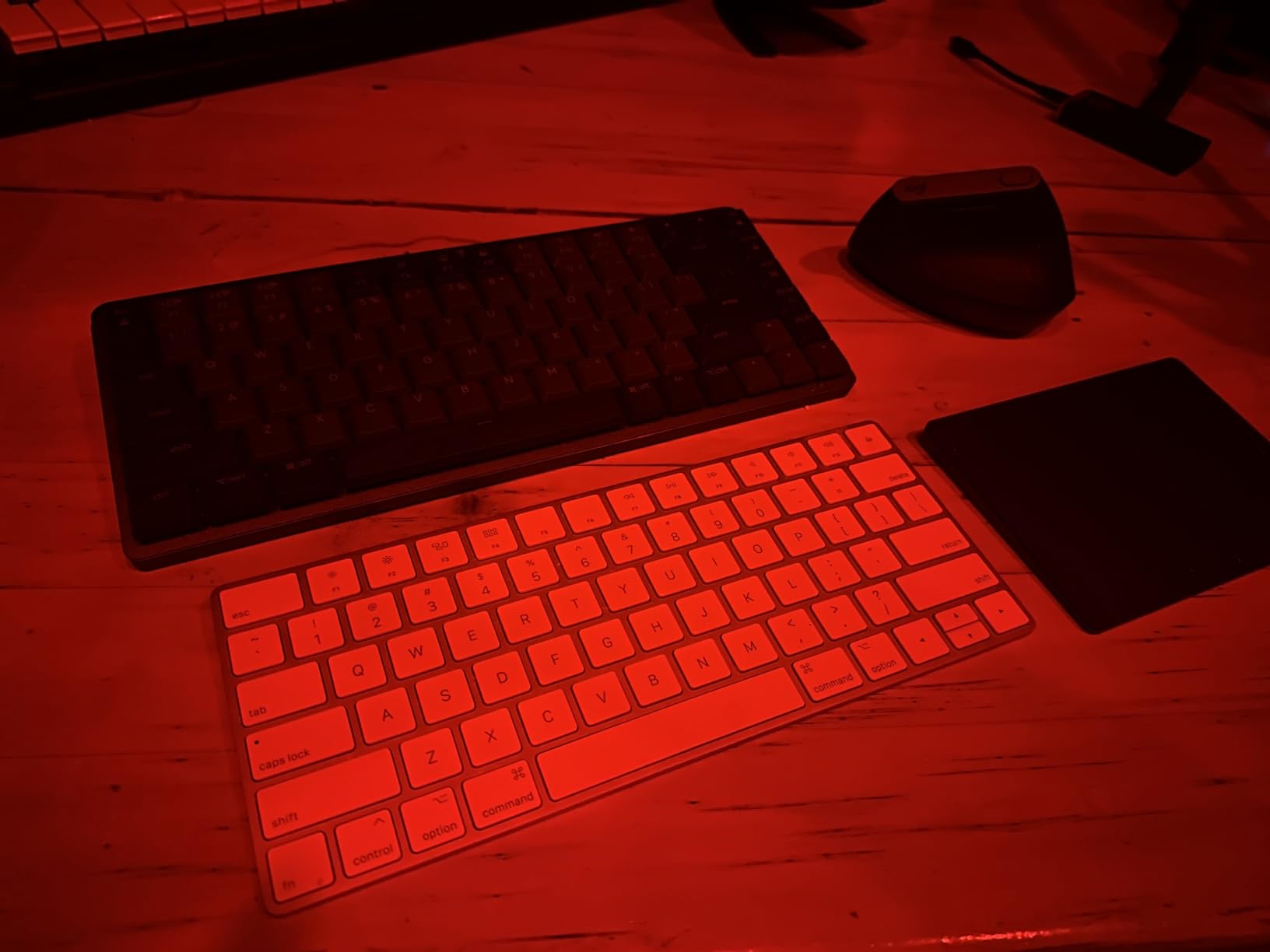 Logitech MX Mechanical Wireless Illuminated Performance Keyboard Clicky | Low-profile full-size, 3 device Bluetooth pairing, Smart backlight auto-adjusts, USB-C rechargeable, Up to 15 day battery customer photo 1