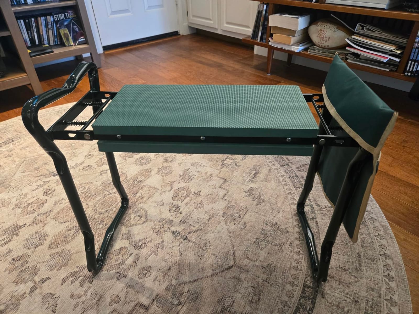 2-in-1 Garden Kneeler & Seat, Folding Seat w/EVA Foam Kneeling Pad & Removable Tools Pouch, Sturdy Steel Frame, No Assembly, Portable Heavy Duty Garden Stool for Women & Men customer photo 2