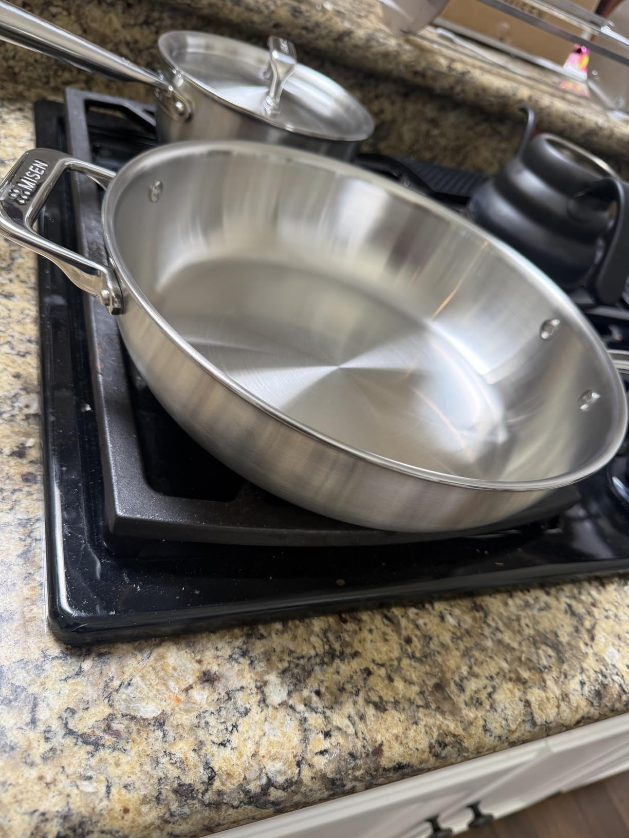 Misen 5-Ply Stainless Steel Saucier with Lid - Induction-Compatible Pan with Curved Sides for Smooth Stirring - Oven Safe to 800F - Even Heat Distribution & Ergonomic Handle - 3 QT customer photo 1
