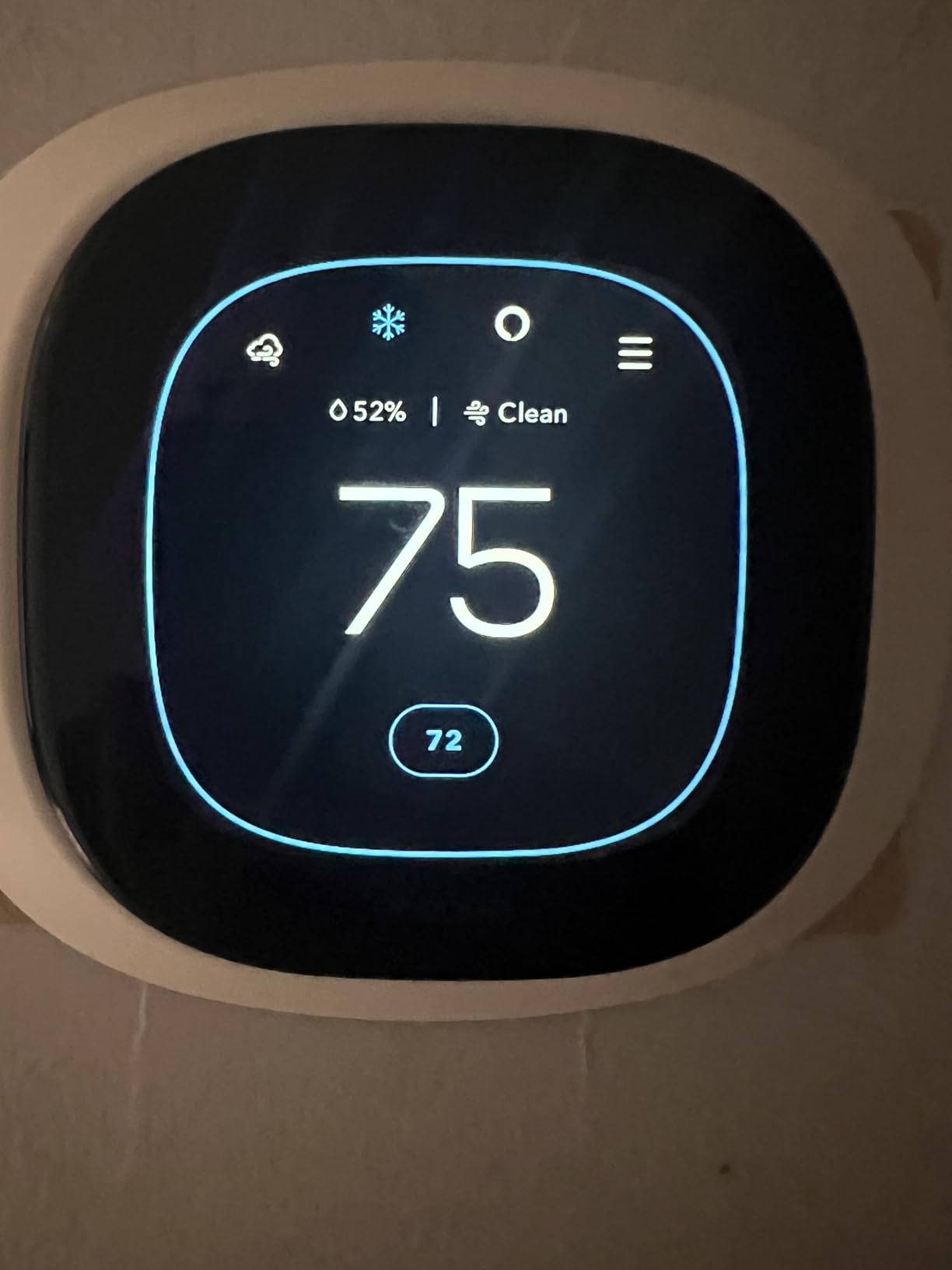 ecobee Smart Thermostat Premium - WiFi, Siri & Alexa Built-In, Smart Sensor | Air Quality Monitor. Works with Alexa, Siri and Google Home. Live view from your ecobee Doorbell. Energy Saving thermostsat customer photo 1