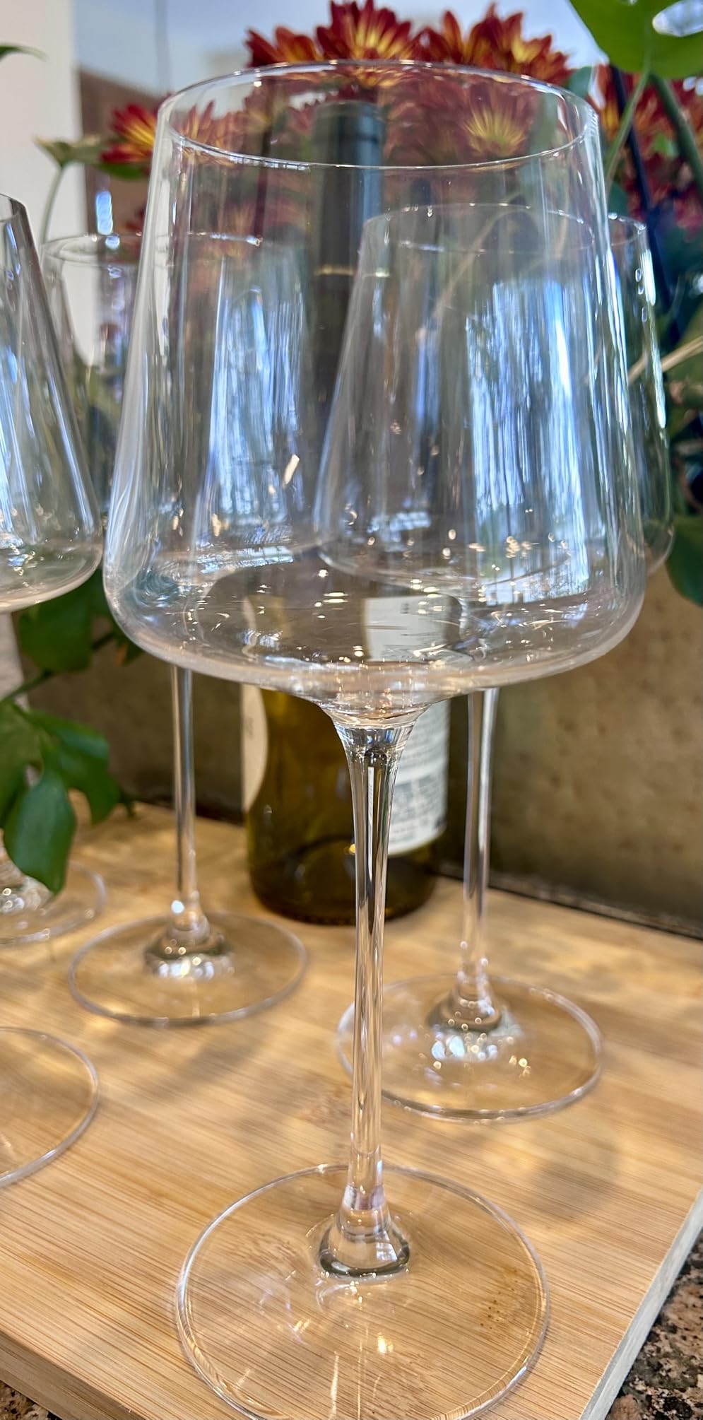 coccot Wine Glasses Set of 6, Crystal White Wine Glasses, Red Wine Glass Set, Wine Glasses Long Stem, Clear Lead-Free Premium Blown Glassware (18.5oz,6 pack) customer photo 2
