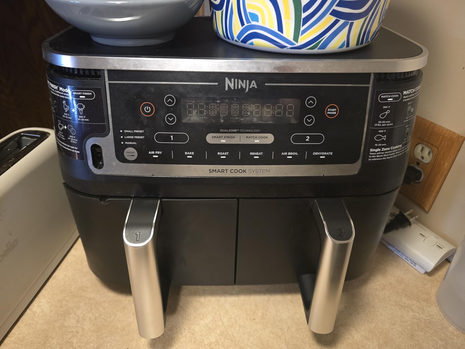 Ninja DZ550 Foodi 10 Quart 6-in-1 DualZone Smart XL Air Fryer with 2 Independent Baskets, Smart Cook Thermometer customer photo 2