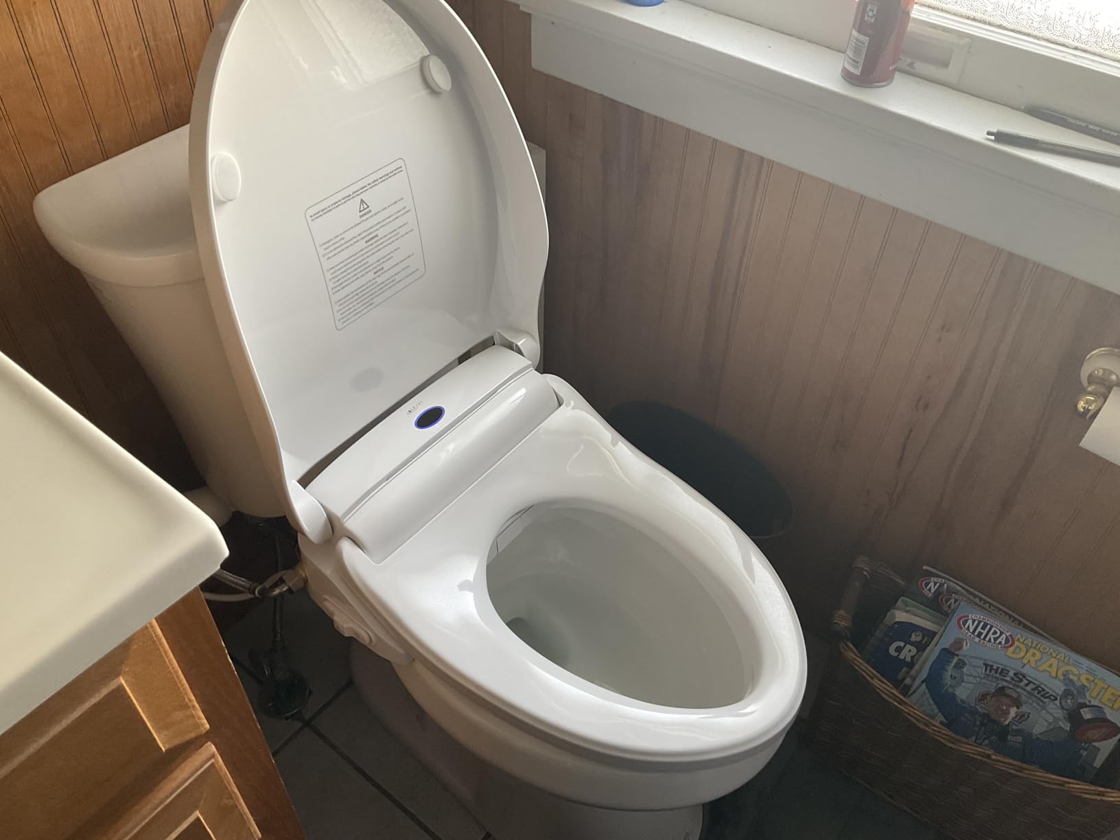 LEIVI Electric Bidet Toilet Seat with Wireless Remote and Side Panel, Multiple Spray Modes, Adjustable Heated Seat, Warm Water and Air Dryer, Auto LED Nightlight, Elongated customer photo 1