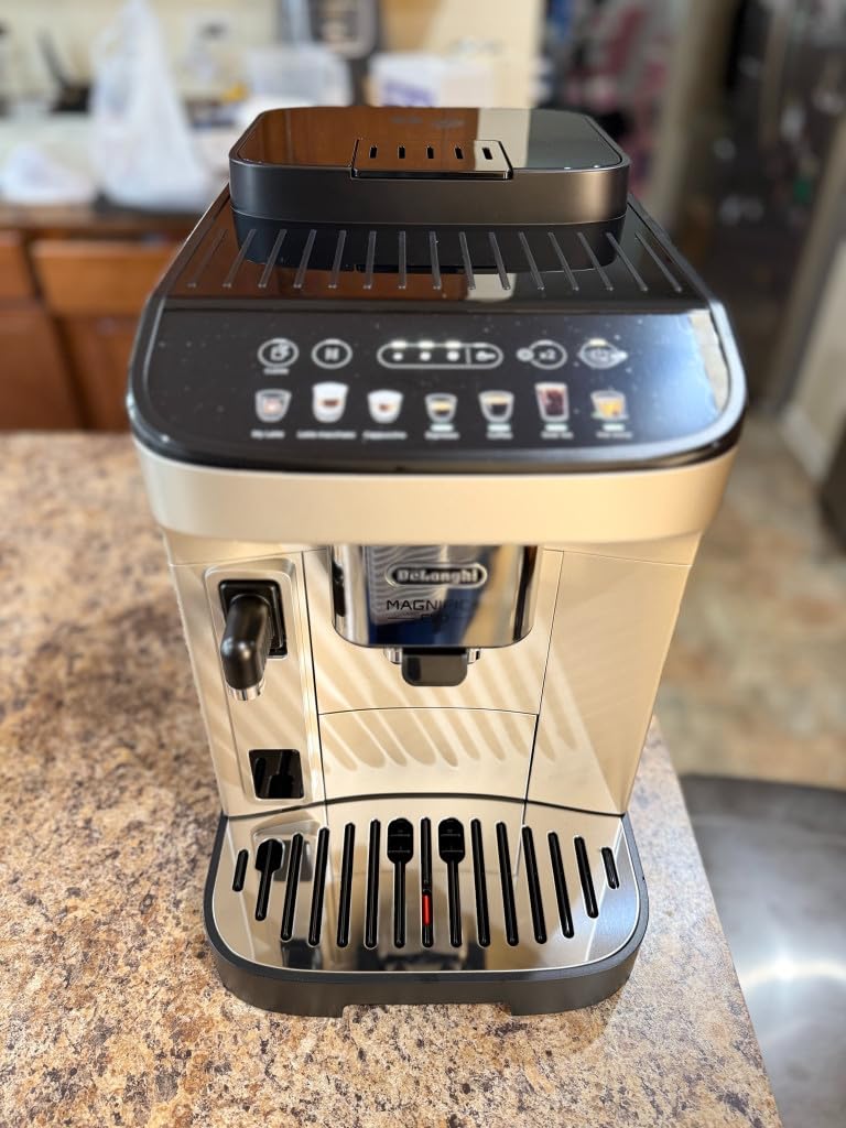 De'Longhi Magnifica Evo Automatic Espresso Machine, Milk Frother, Silver, 7 One-Touch Recipes, Frother, Built-In Grinder, Craft Personalized Signature Drink customer photo 1