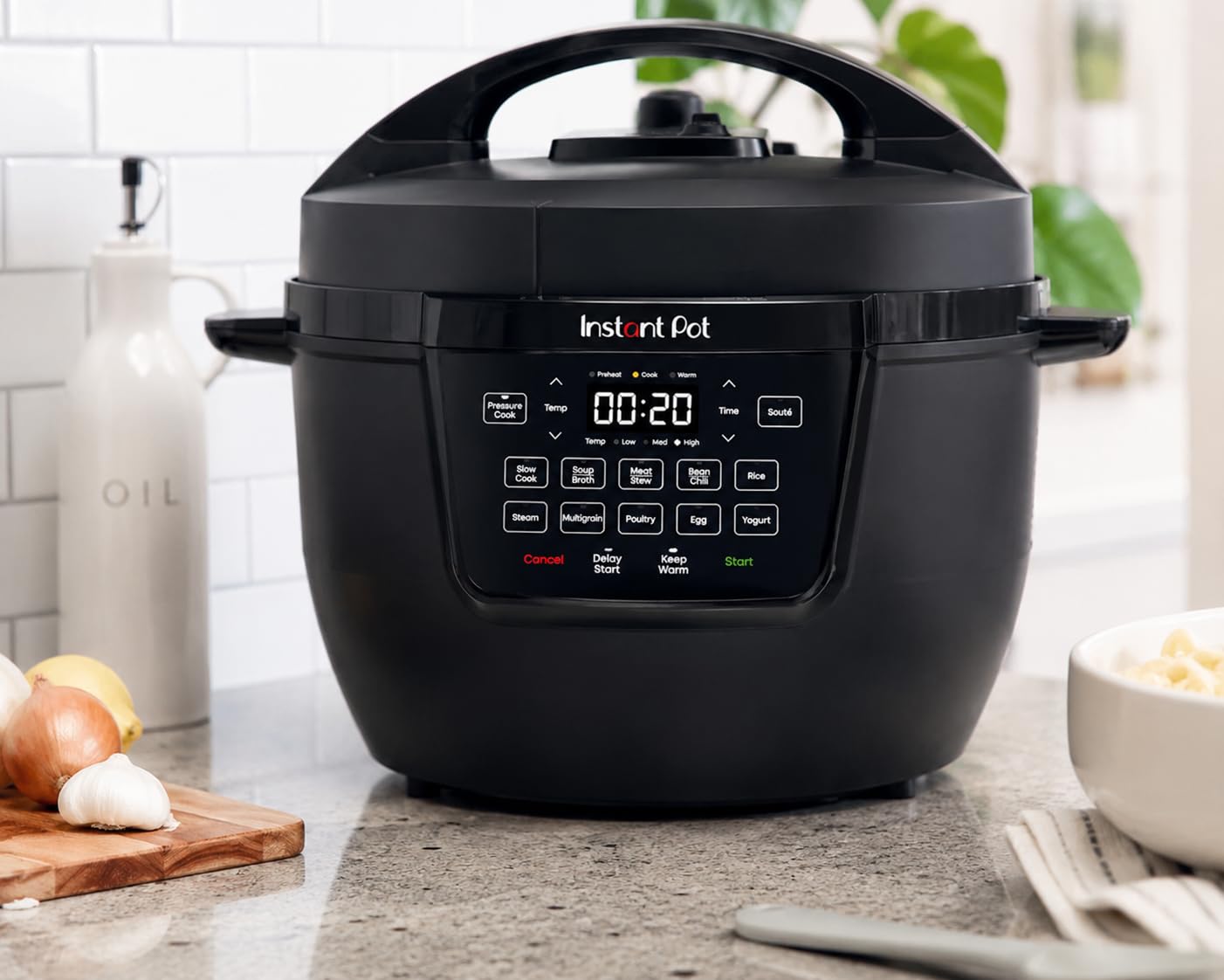 Instant Pot 6QT RIO 7-in-1 Multi-Cooker, Pressure Cooker, Slow cook, Sauté, Steam, Rice Maker, Yogurt, & Warmer, Black, 6 Quarts customer photo 1