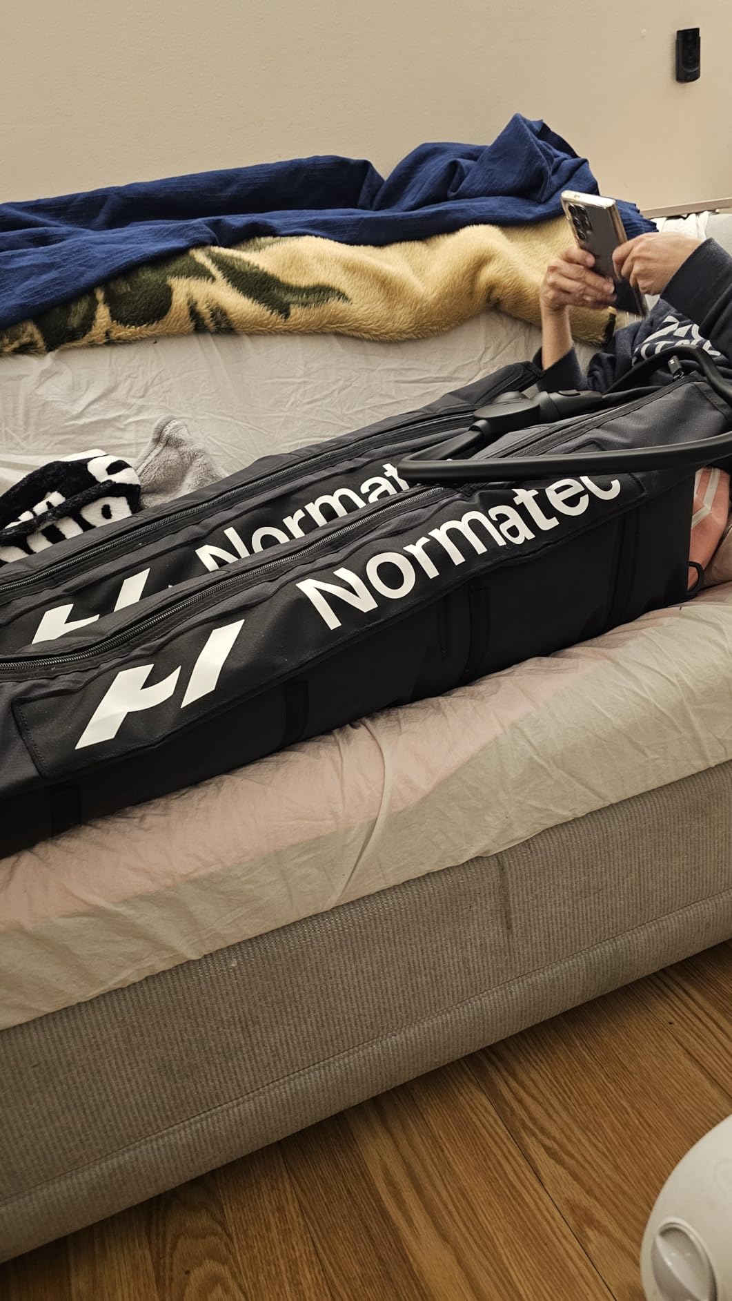 Hyperice Normatec 3 Legs Compression Boots Full Leg Recovery Size Standard | Relieve Muscle Aches Pain | Reduce Tension Swelling | 7 levels | Increase Circulation | ZoneBoost | FSA-HSA Eligible | TSA customer photo 1