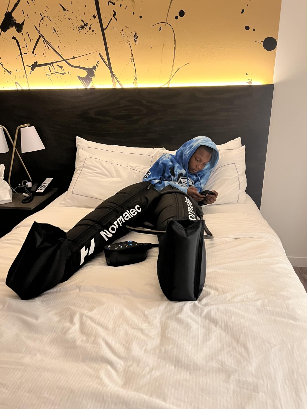 Hyperice Normatec 3 Legs Compression Boots Full Leg Recovery Size Standard | Relieve Muscle Aches Pain | Reduce Tension Swelling | 7 levels | Increase Circulation | ZoneBoost | FSA-HSA Eligible | TSA customer photo 2