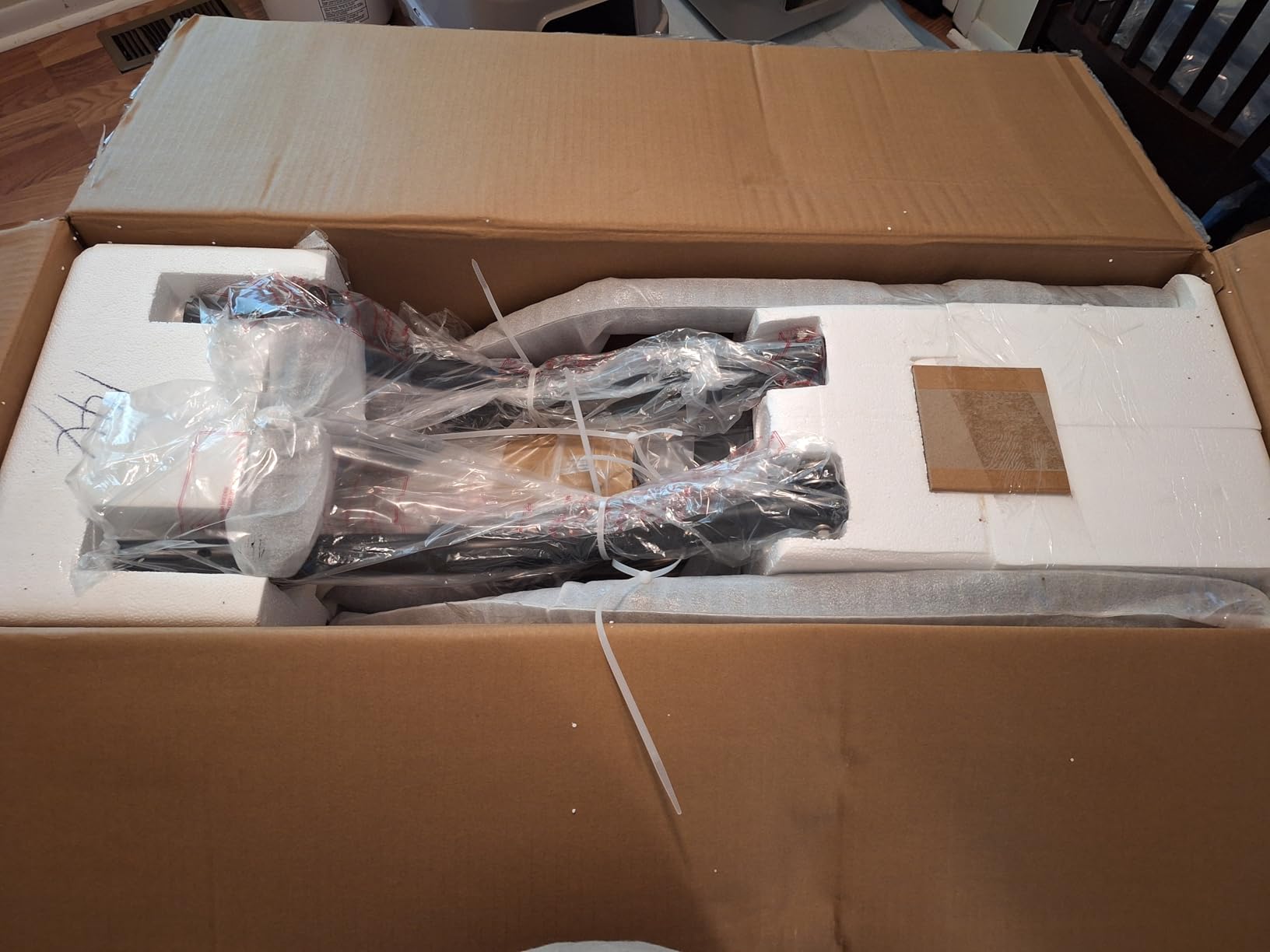 YOSUDA Elliptical Exercise Machine, Compact Elliptical with 12°/45° Incline customer photo 1