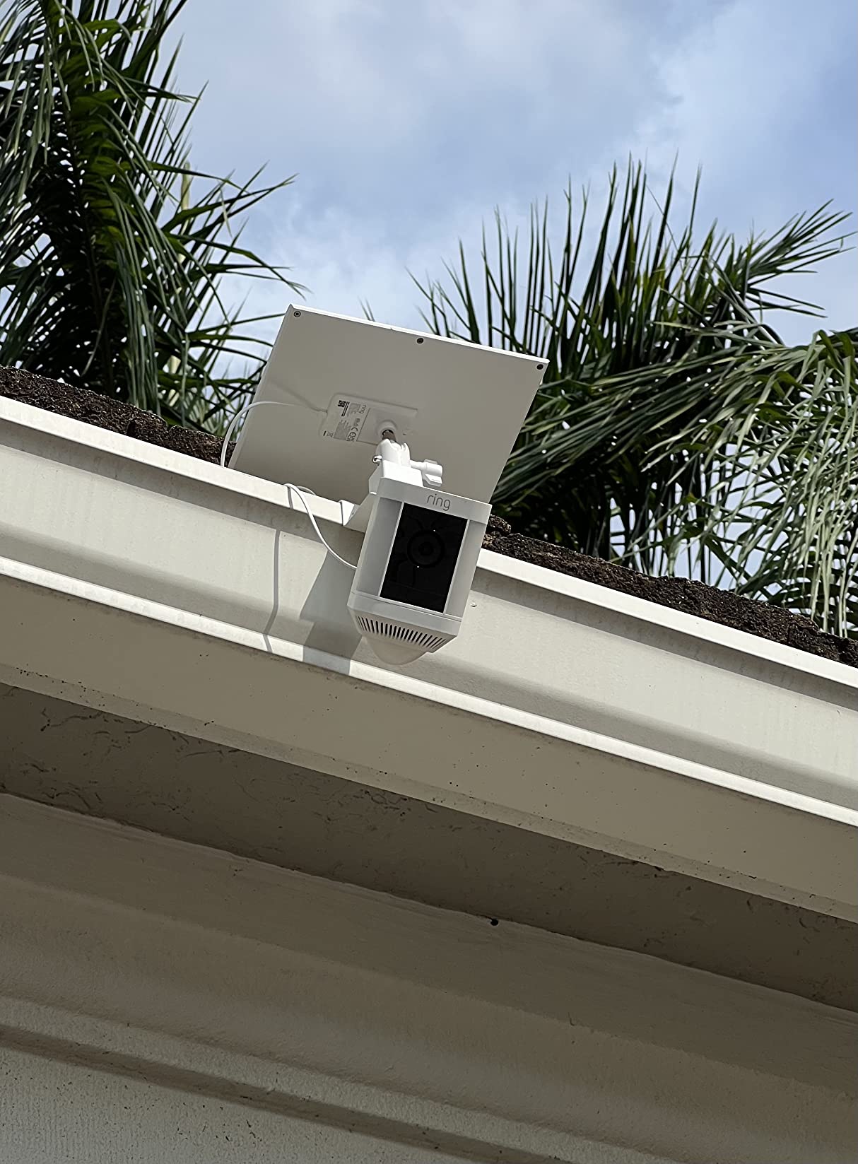 Spotlight Cam Plus, Solar | Two-Way Talk, Color Night Vision, and Security Siren (newest model) - White customer photo 2
