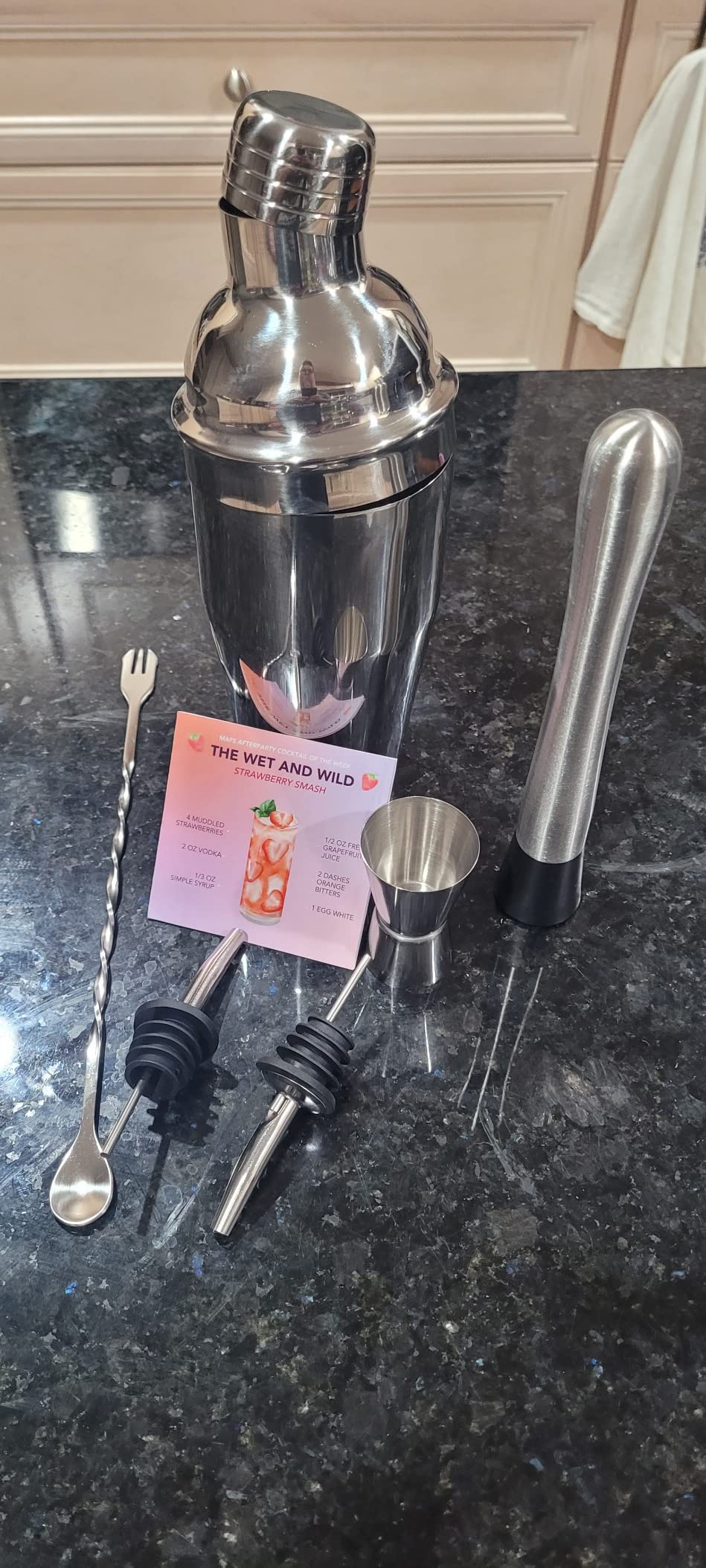 Cocktail Shaker Set, 6-Piece 18/8 Food-Grade Stainless Steel Mixology Bartender Kit - Premium Bar Tools with Muddler, Jigger, Spoon & Pourers - Rust-Proof, Leak-Proof & Dishwasher Safe Gift for Men customer photo 1